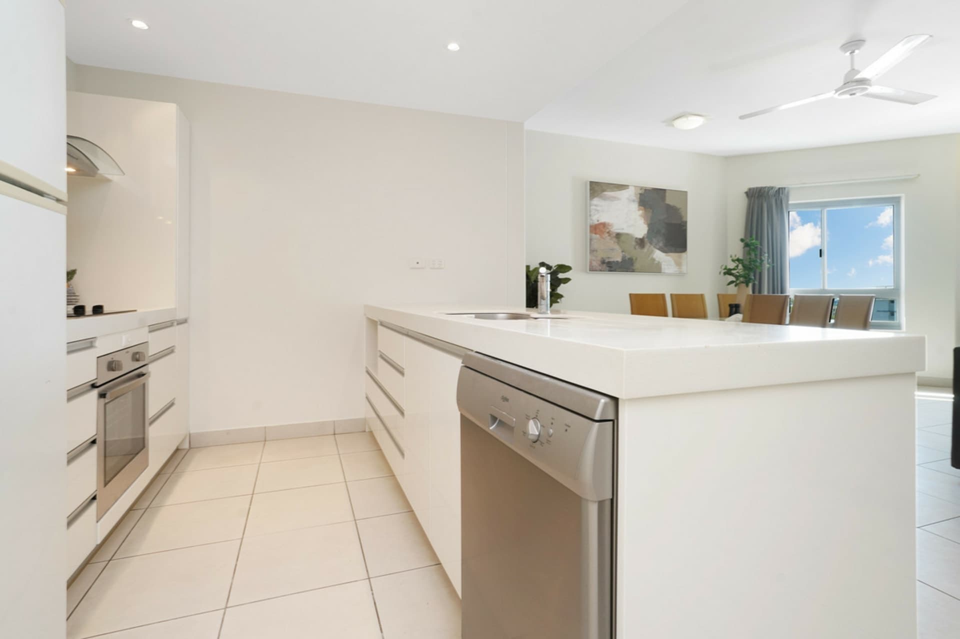 704/24 Litchfield Street Darwin City NT, Darwin City - Thumbnail 5