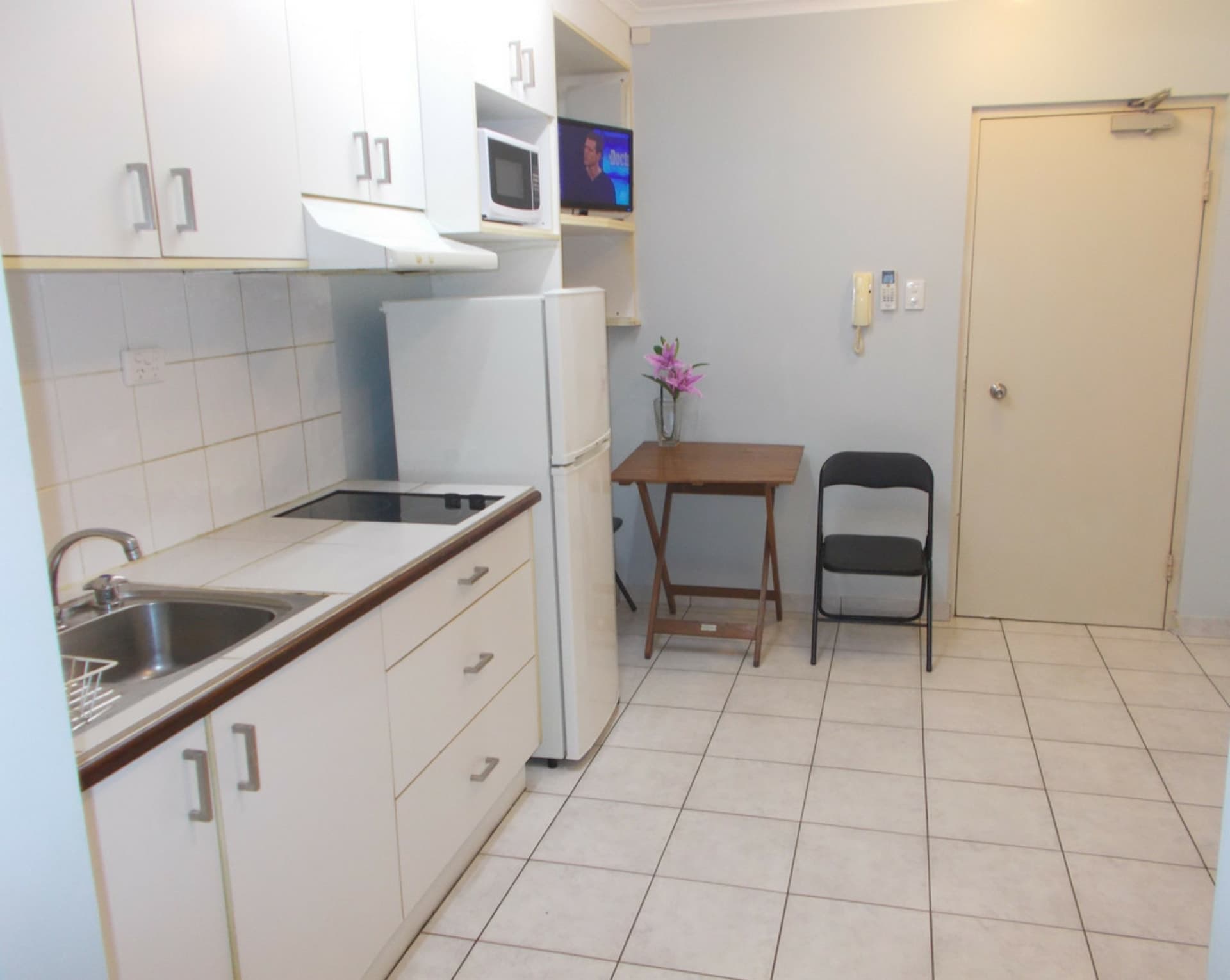 50/21 Cavenagh Street Darwin City NT, Darwin City - Thumbnail 5