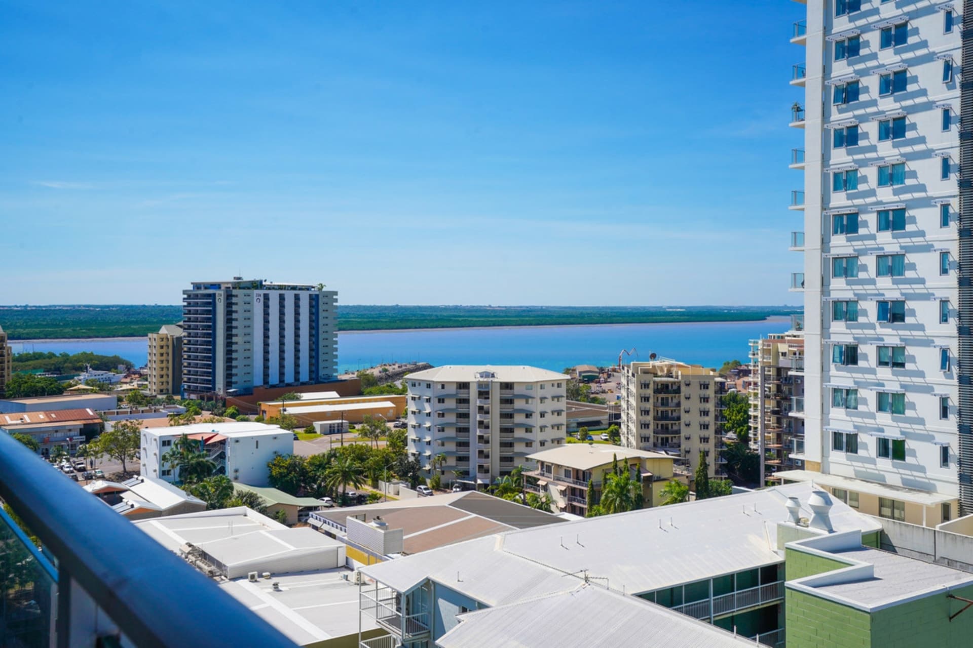 1114/43B Knuckey Street Darwin City NT, Darwin City - Thumbnail 2