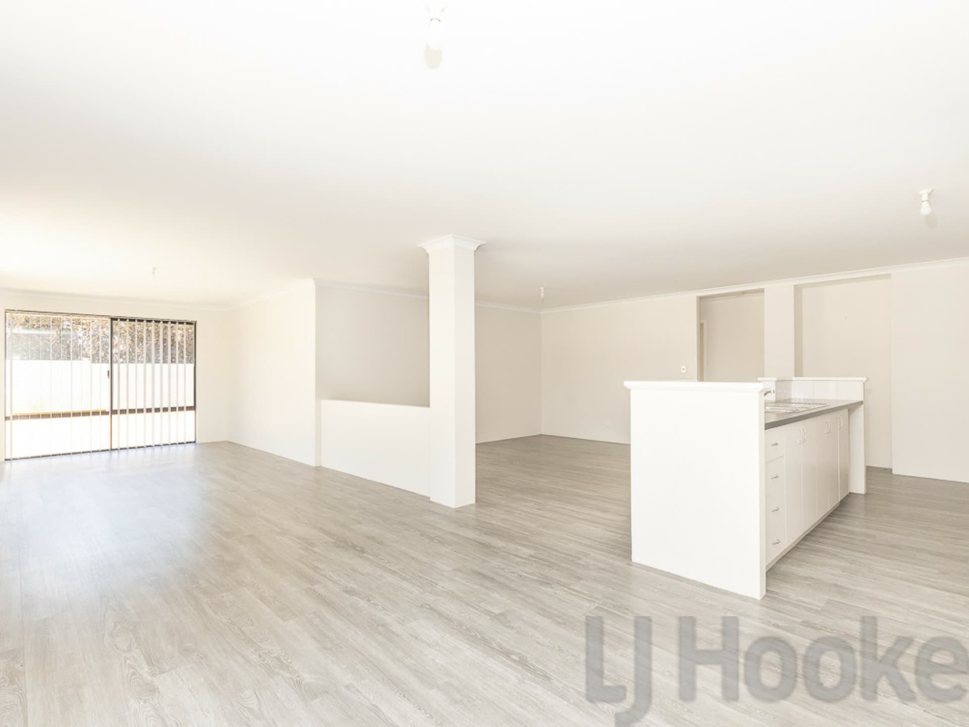 3 Carnaby Drive Dawesville WA, Dawesville - Thumbnail 5