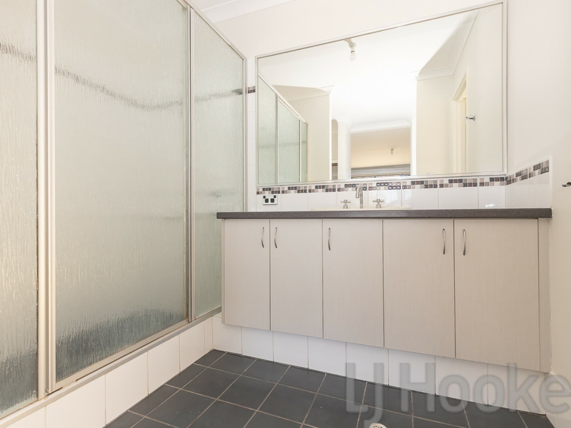 3 Carnaby Drive Dawesville WA, Dawesville - Thumbnail 8