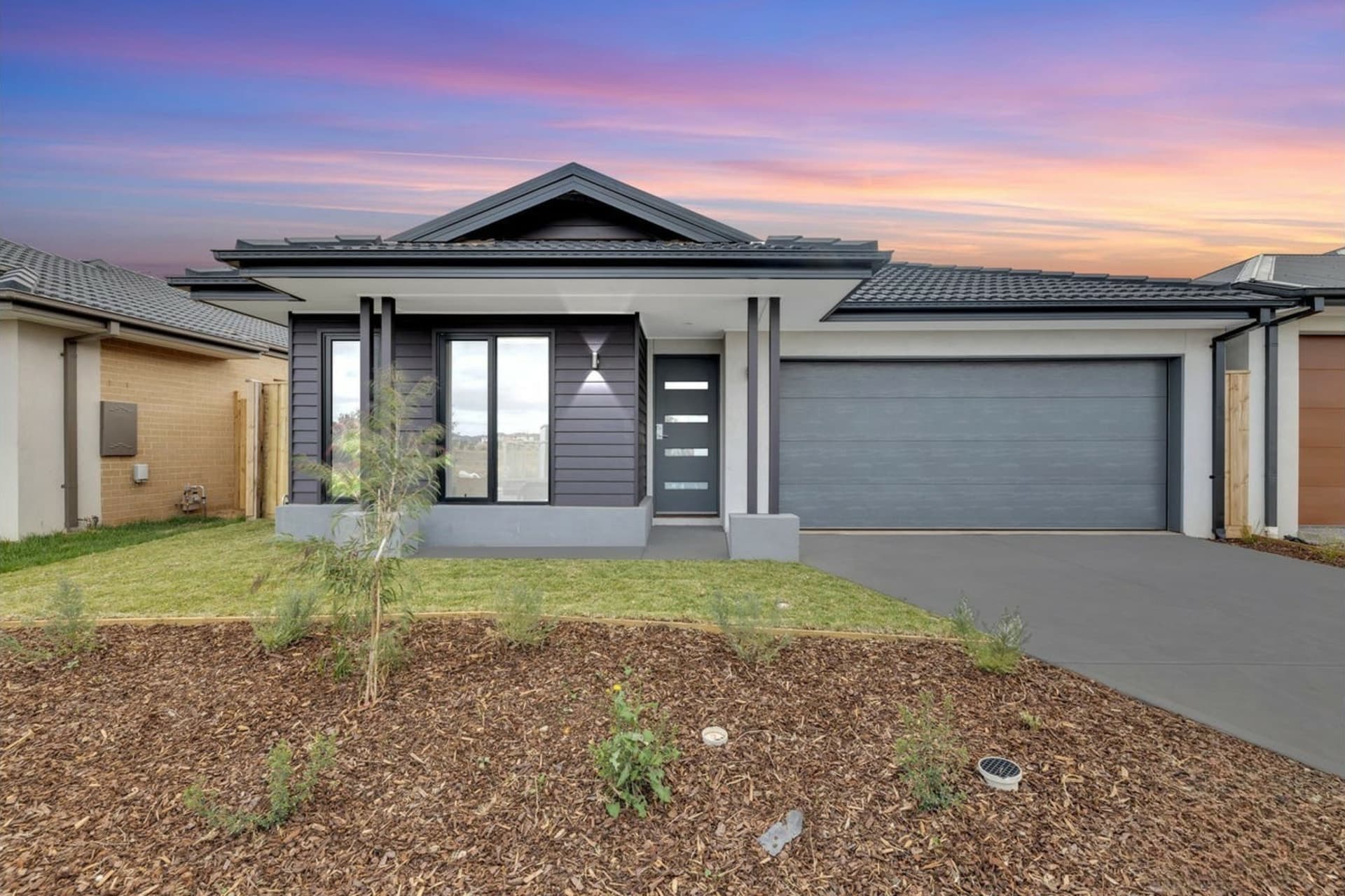 16 Brockwood Street Deanside VIC, Deanside - Thumbnail 2