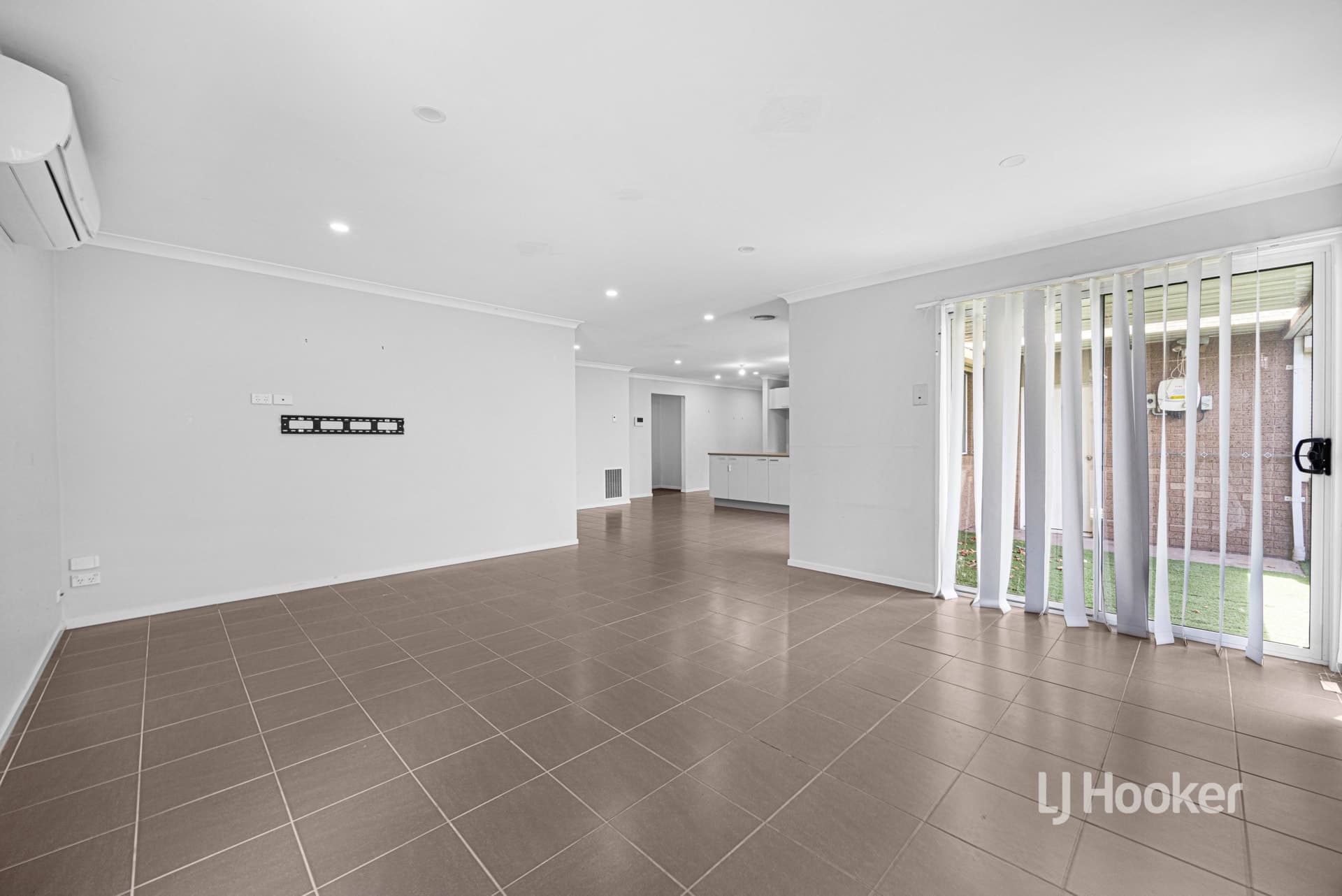 17 Palmer Parade Derrimut VIC, Derrimut - Thumbnail 4