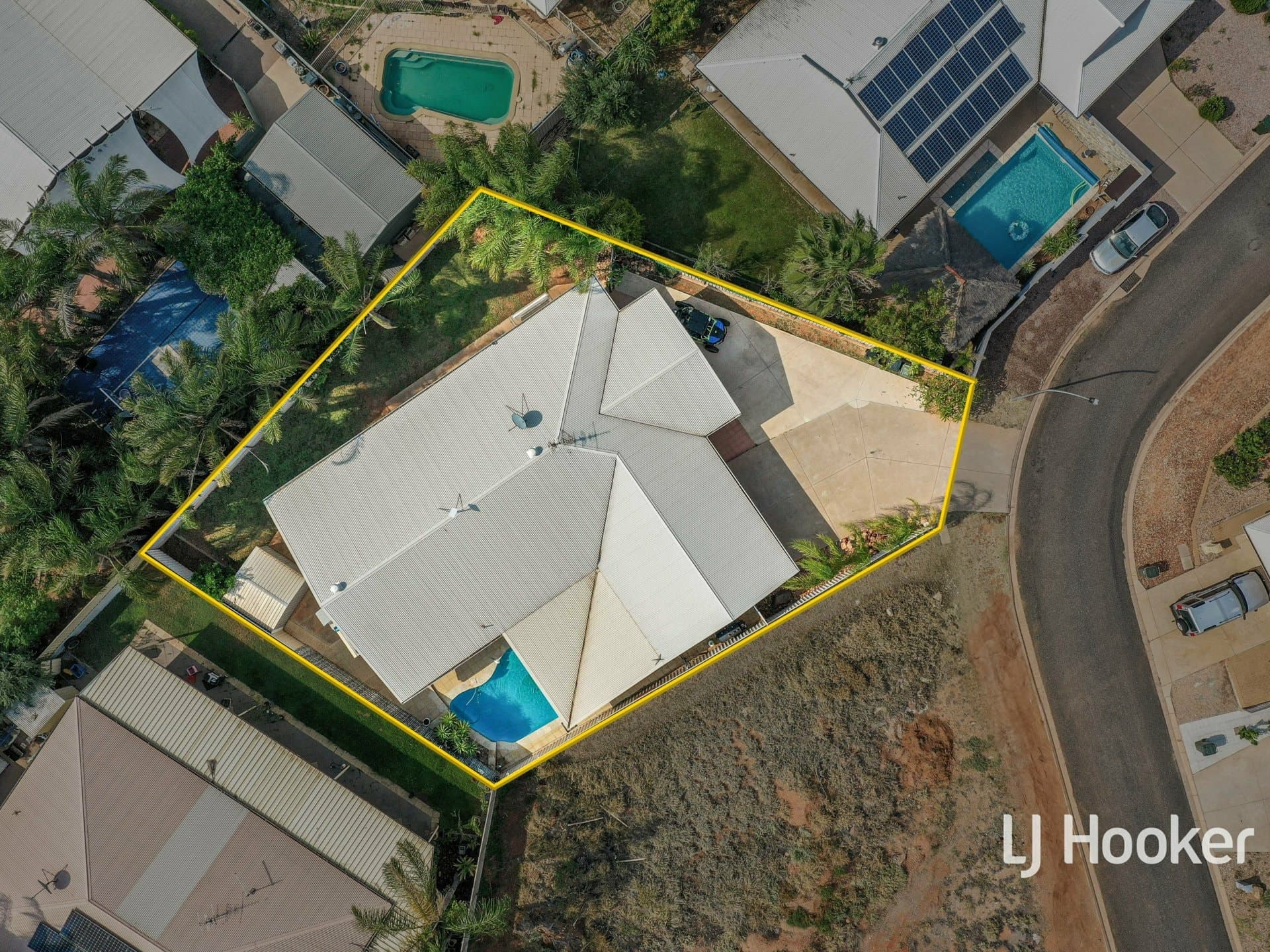 2 Coppock Court Desert Springs NT, Desert Springs - Image 1