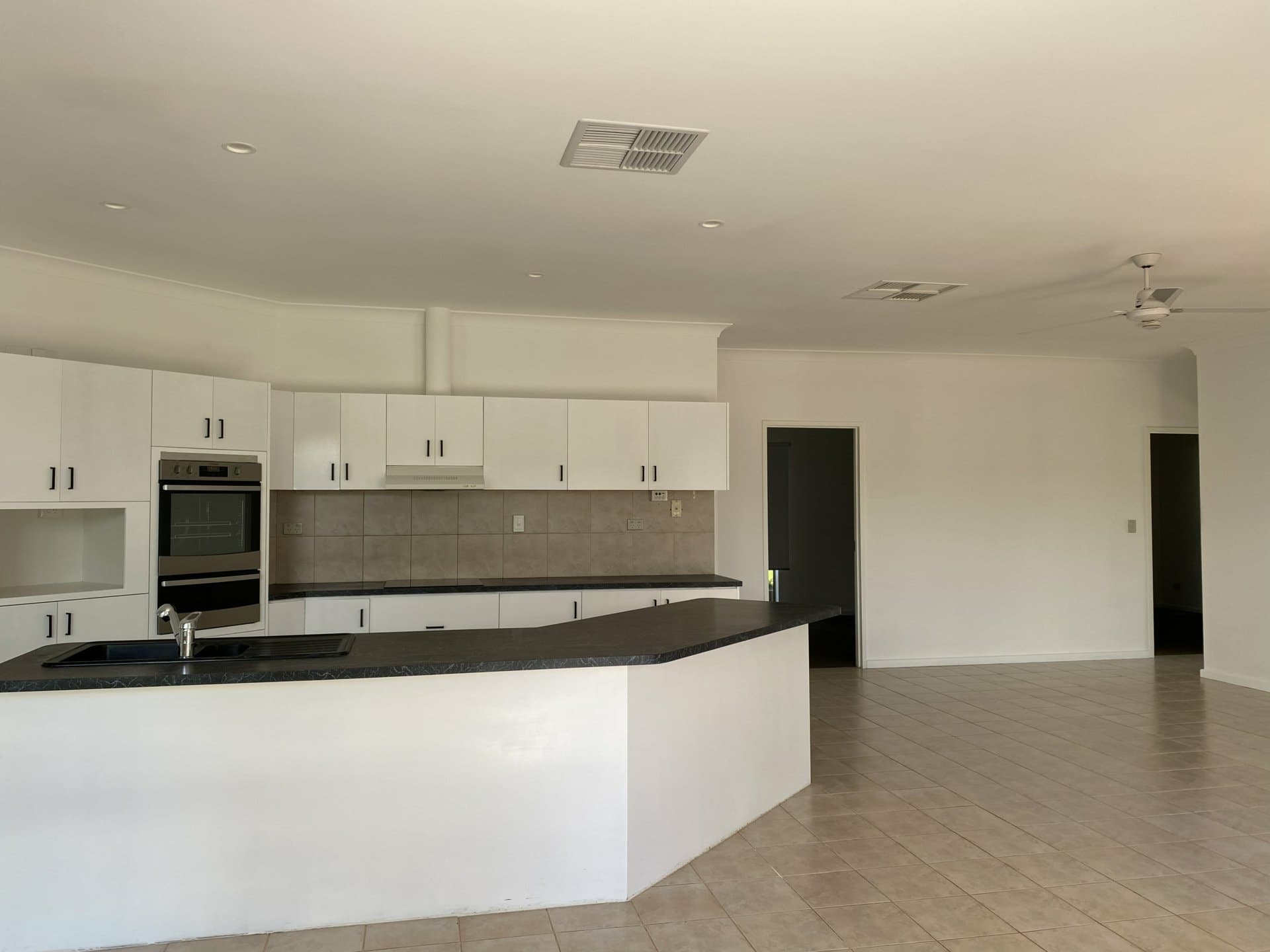 65 Cromwell Drive Desert Springs NT, Desert Springs - Thumbnail 7