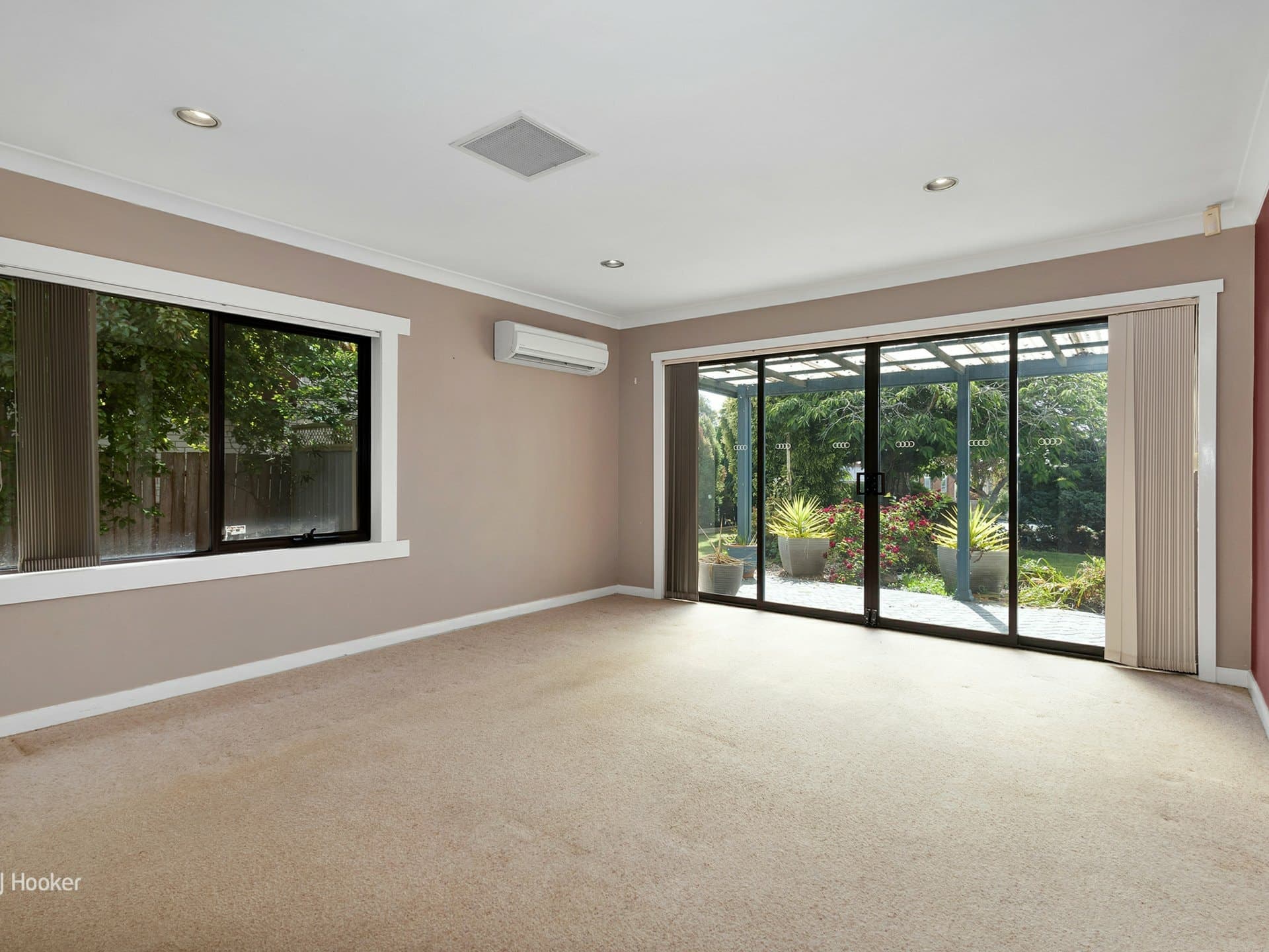 82 Hillcrest Road Devonport TAS, Devonport - Thumbnail 3