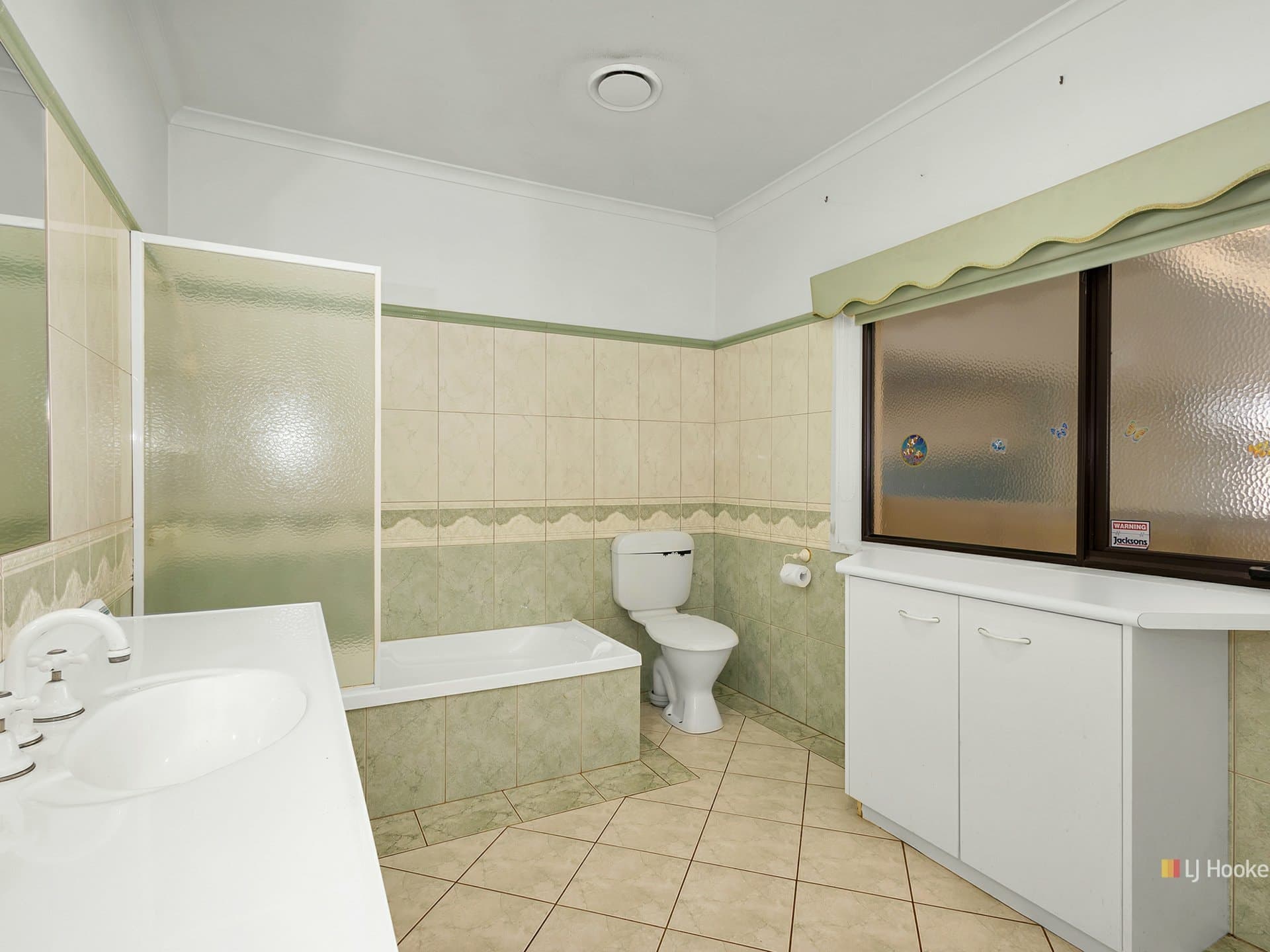 82 Hillcrest Road Devonport TAS, Devonport - Thumbnail 8