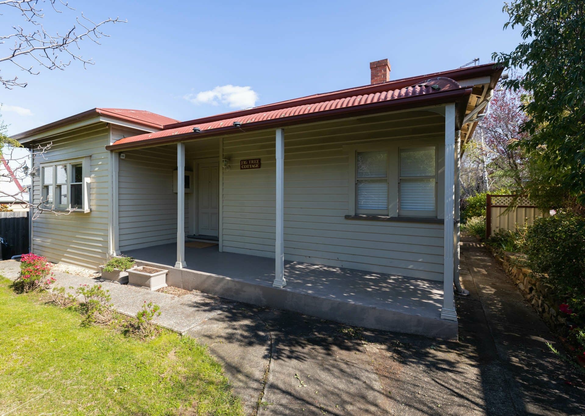 64 Wenvoe Street Devonport TAS, Devonport - Thumbnail 2