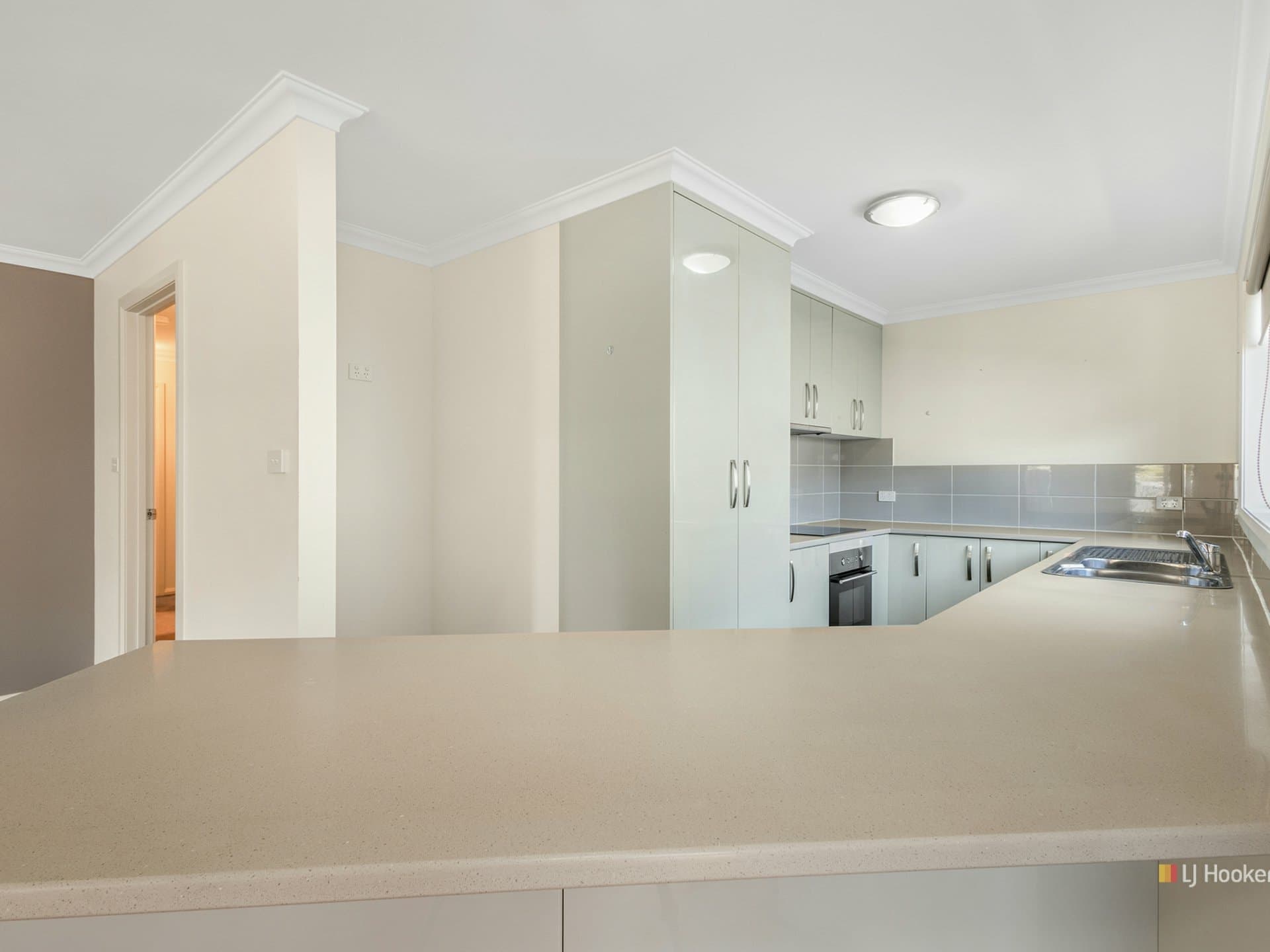 1/5 Erskine Way Devonport TAS, Devonport - Thumbnail 3
