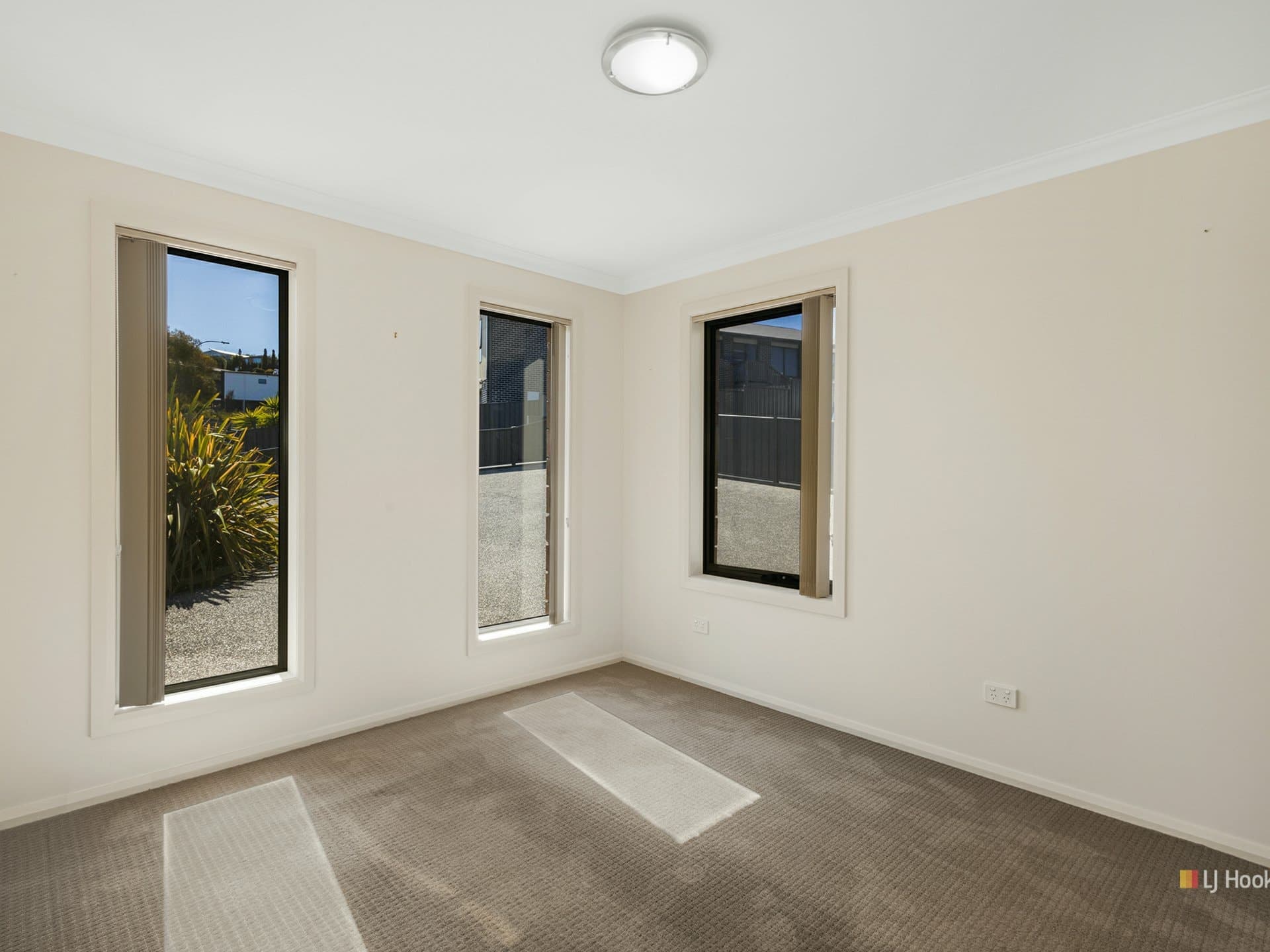1/5 Erskine Way Devonport TAS, Devonport - Thumbnail 5