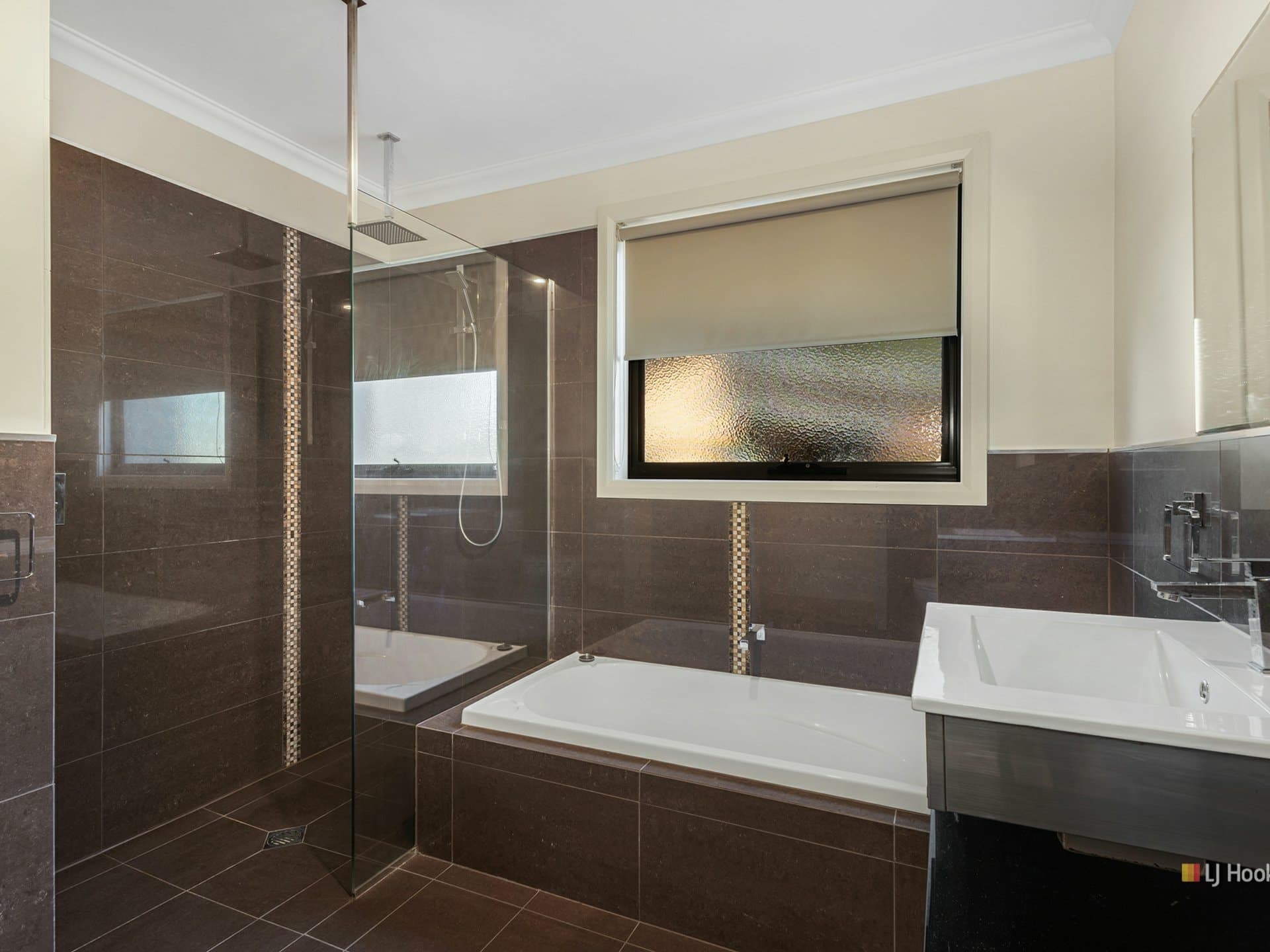 1/5 Erskine Way Devonport TAS, Devonport - Thumbnail 7