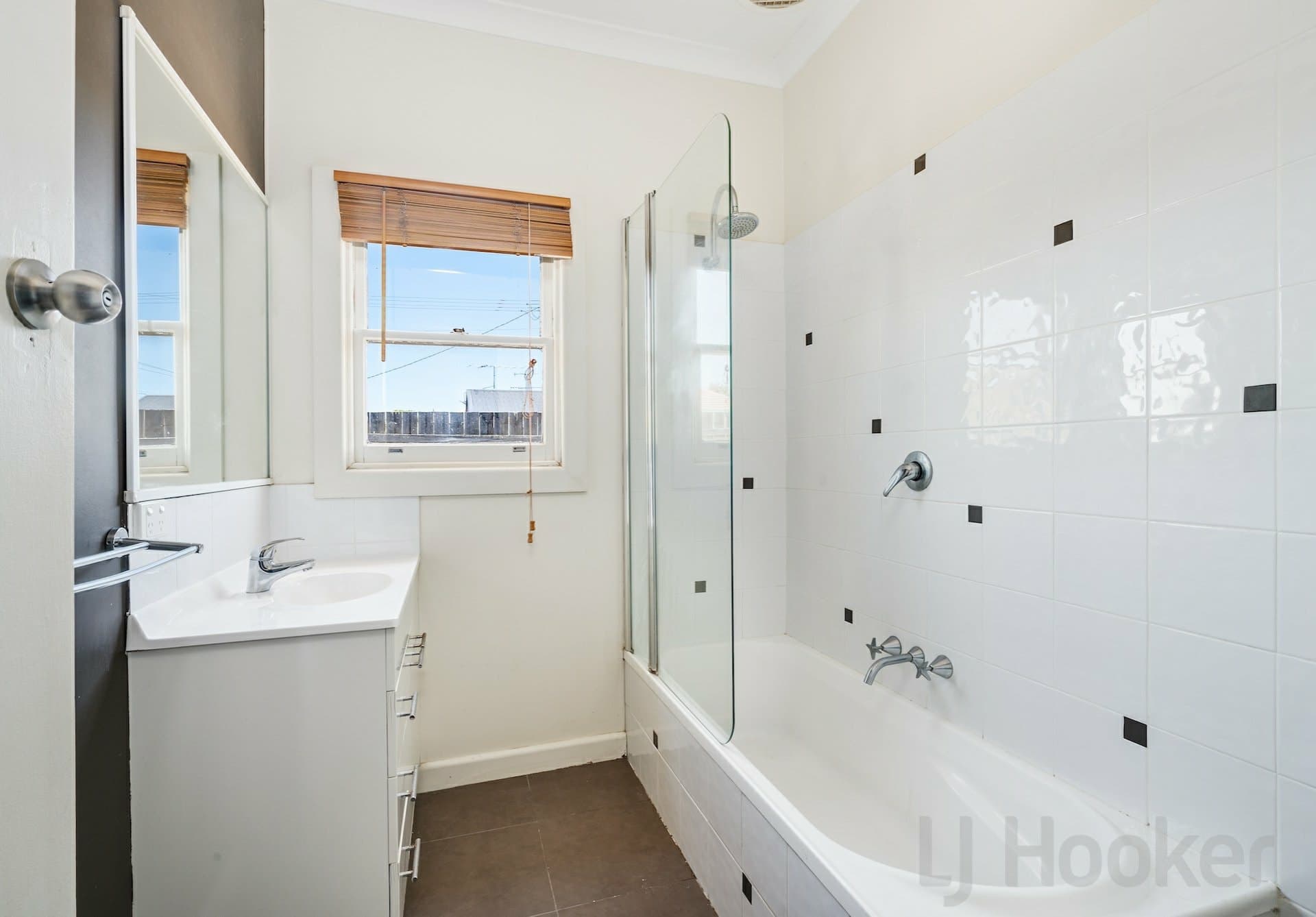 135 Oldaker Street Devonport TAS, Devonport - Image 1