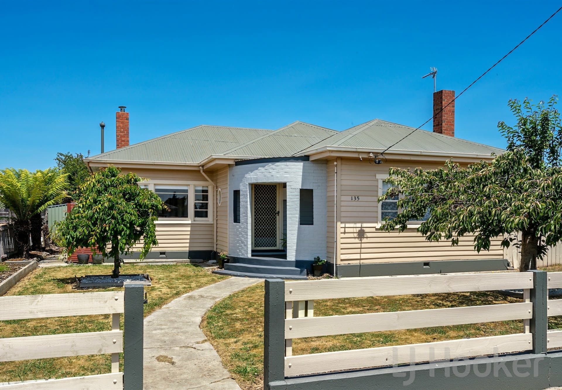 135 Oldaker Street Devonport TAS, Devonport - Thumbnail 2