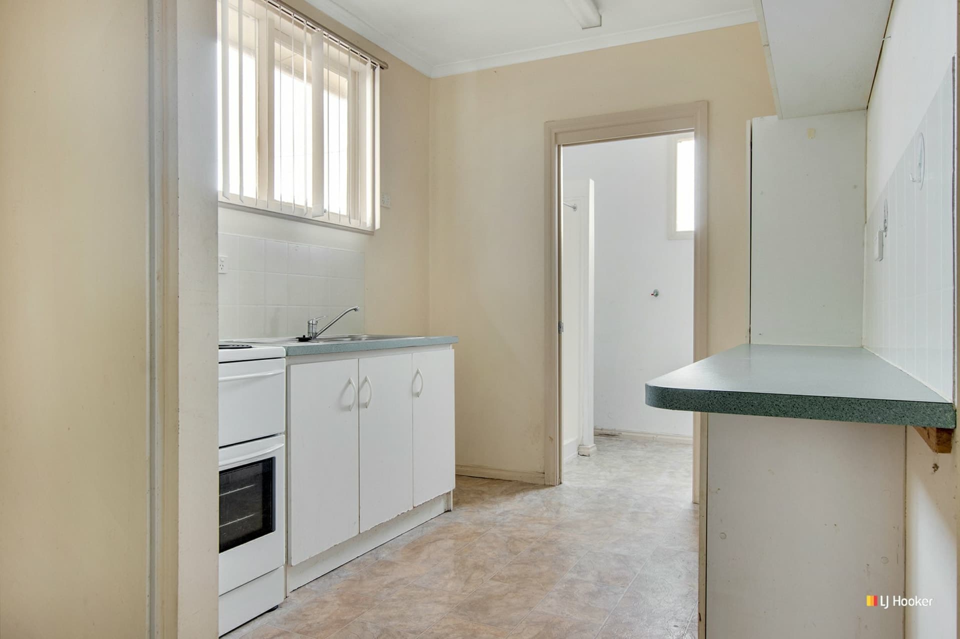 15 Arthur Street Devonport TAS, Devonport - Thumbnail 2