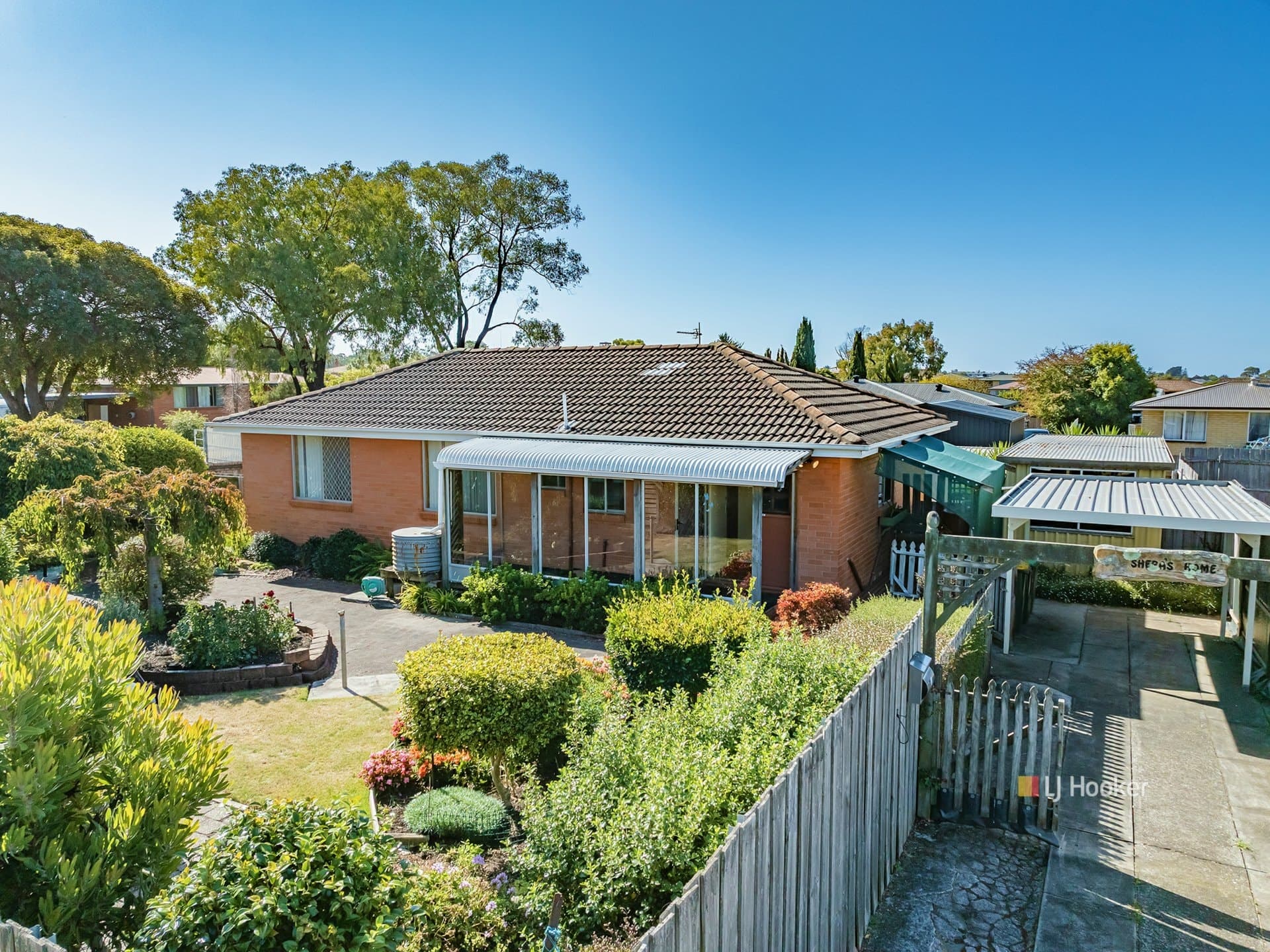 53 Chichester Drive Devonport TAS, Devonport - Thumbnail 2