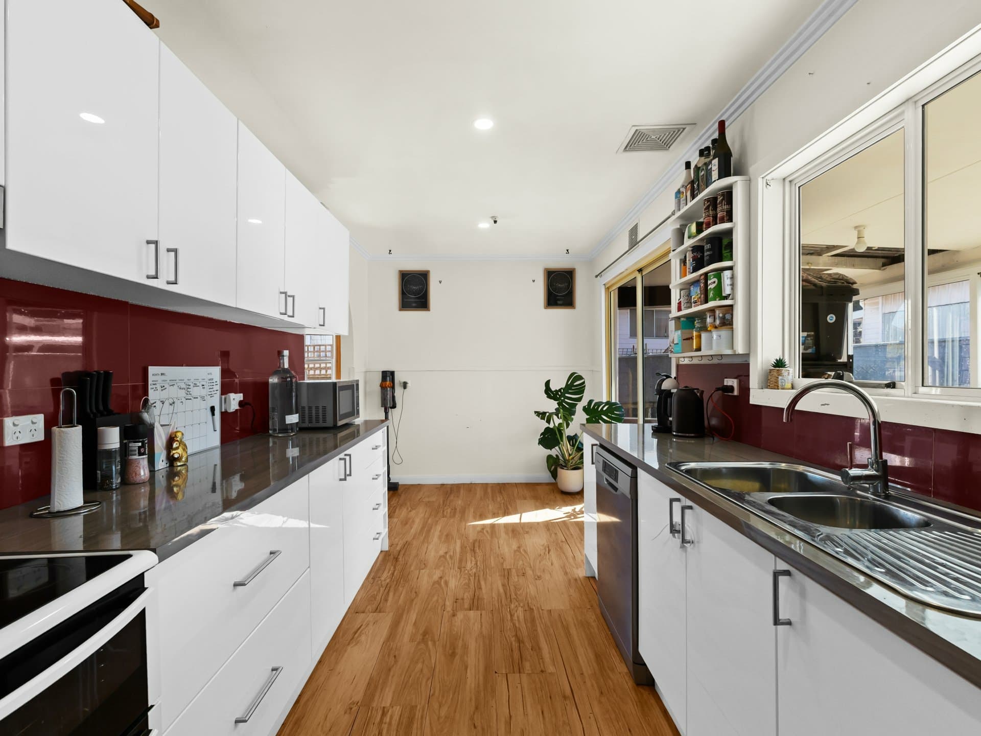 142 Madden Street Devonport TAS, Devonport - Thumbnail 3