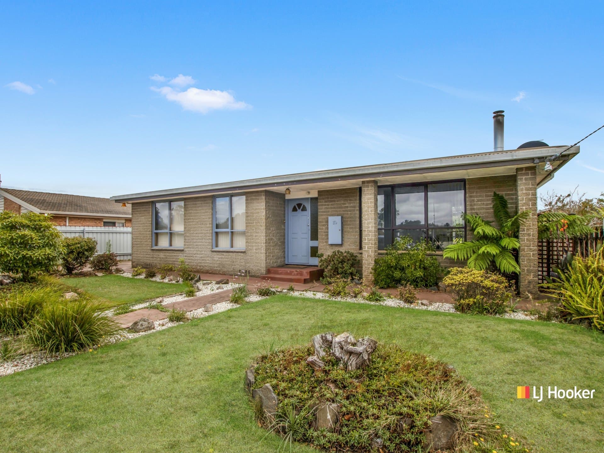 24 Charles Street Devonport TAS, Devonport - Thumbnail 2