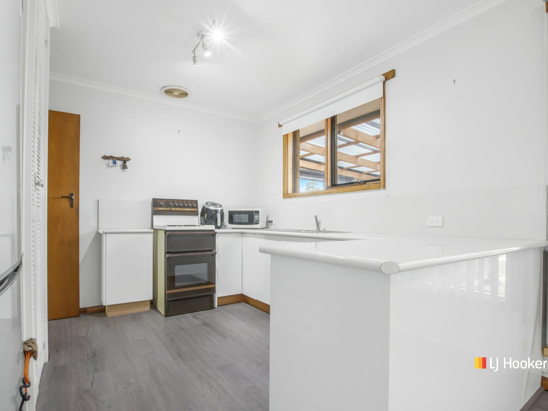 24 Charles Street Devonport TAS, Devonport - Thumbnail 3