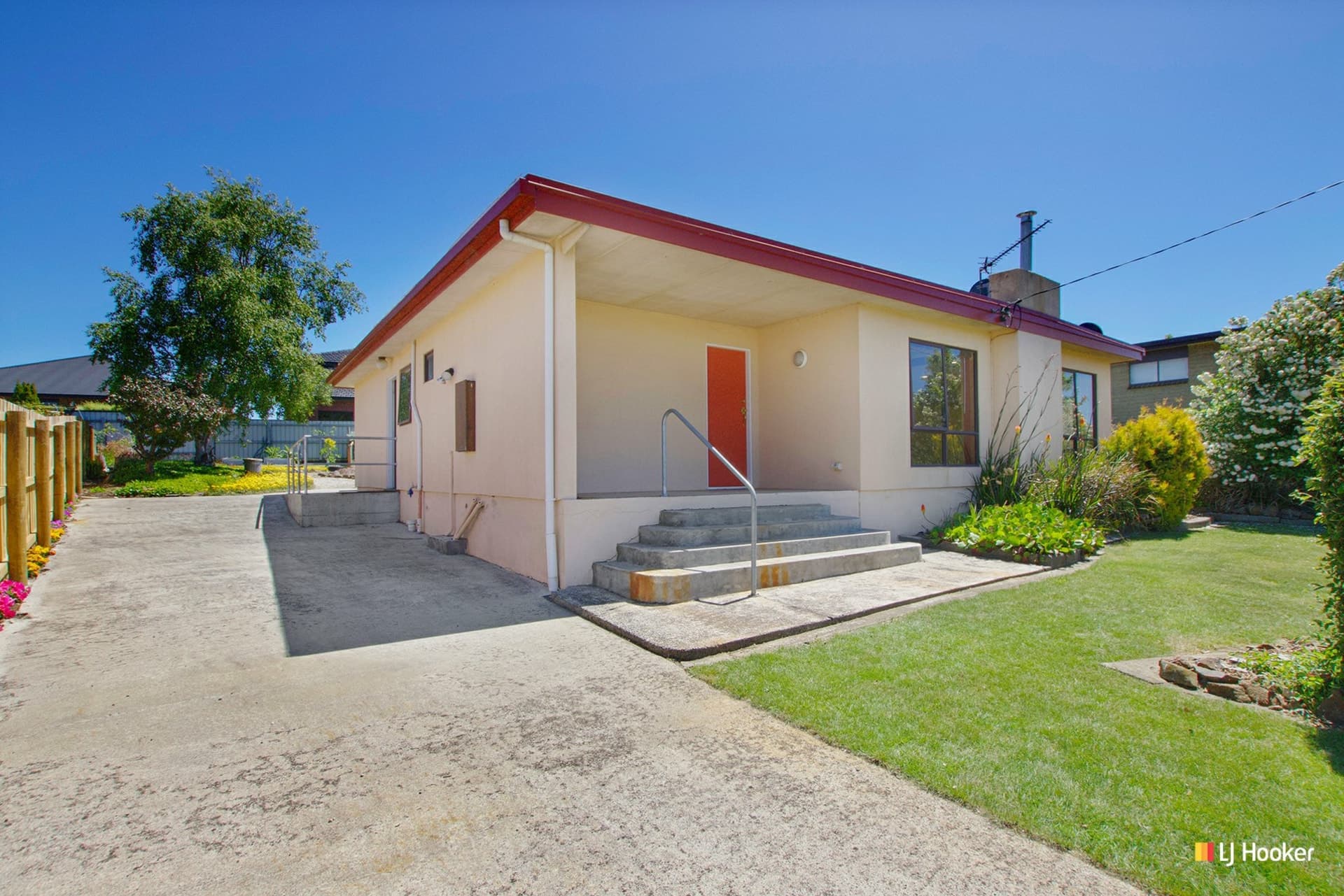 38 Frond Place Devonport TAS, Devonport - Thumbnail 2