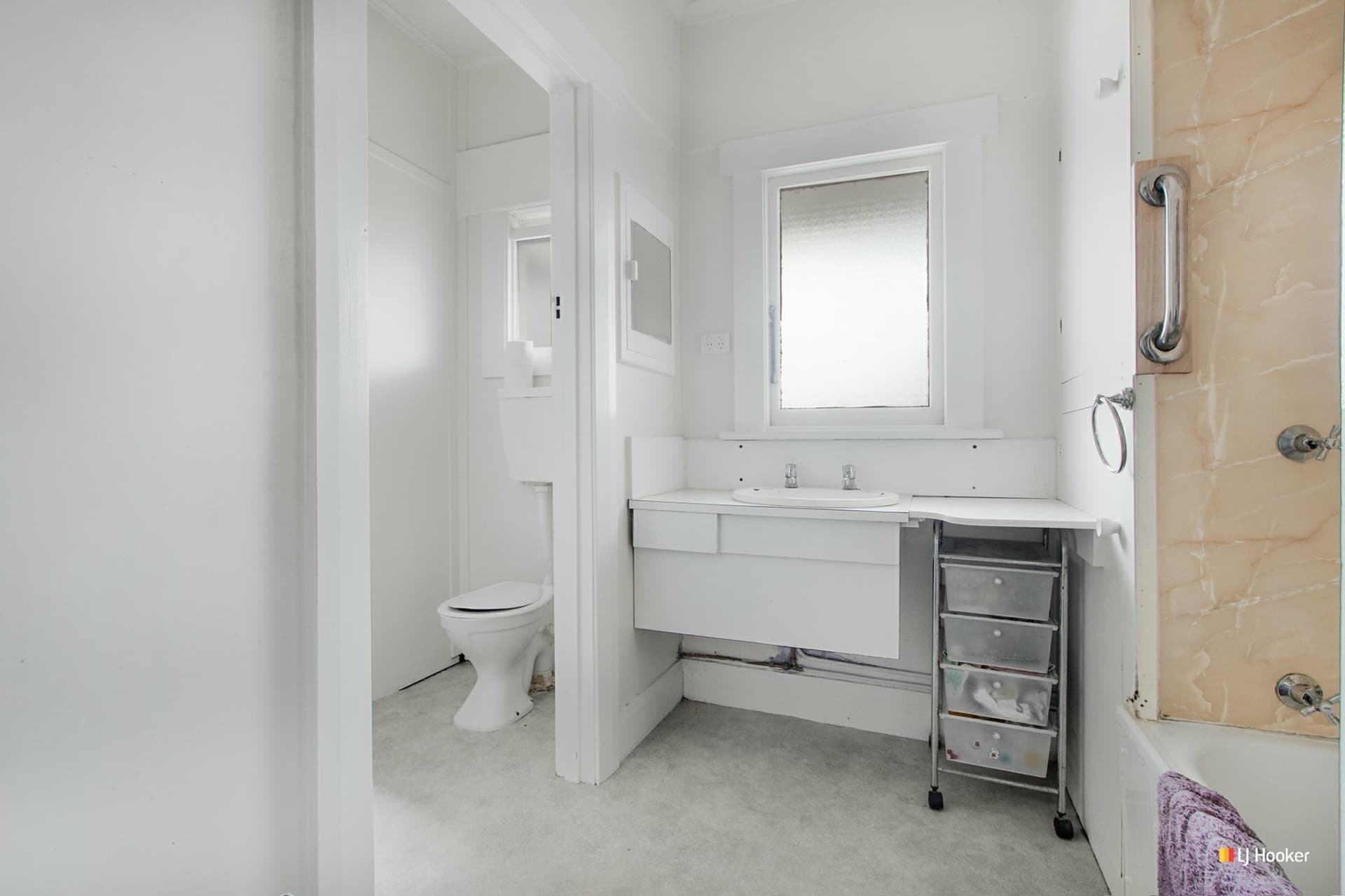 23 Madden Crescent Devonport TAS, Devonport - Thumbnail 4