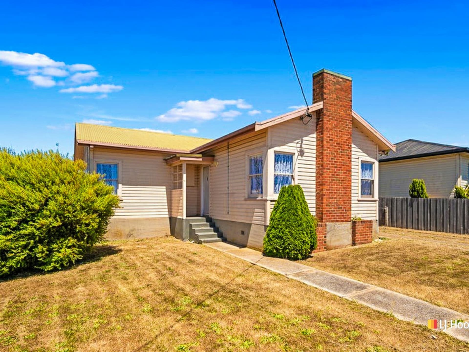 79 Madden Street Devonport TAS, Devonport - Thumbnail 2
