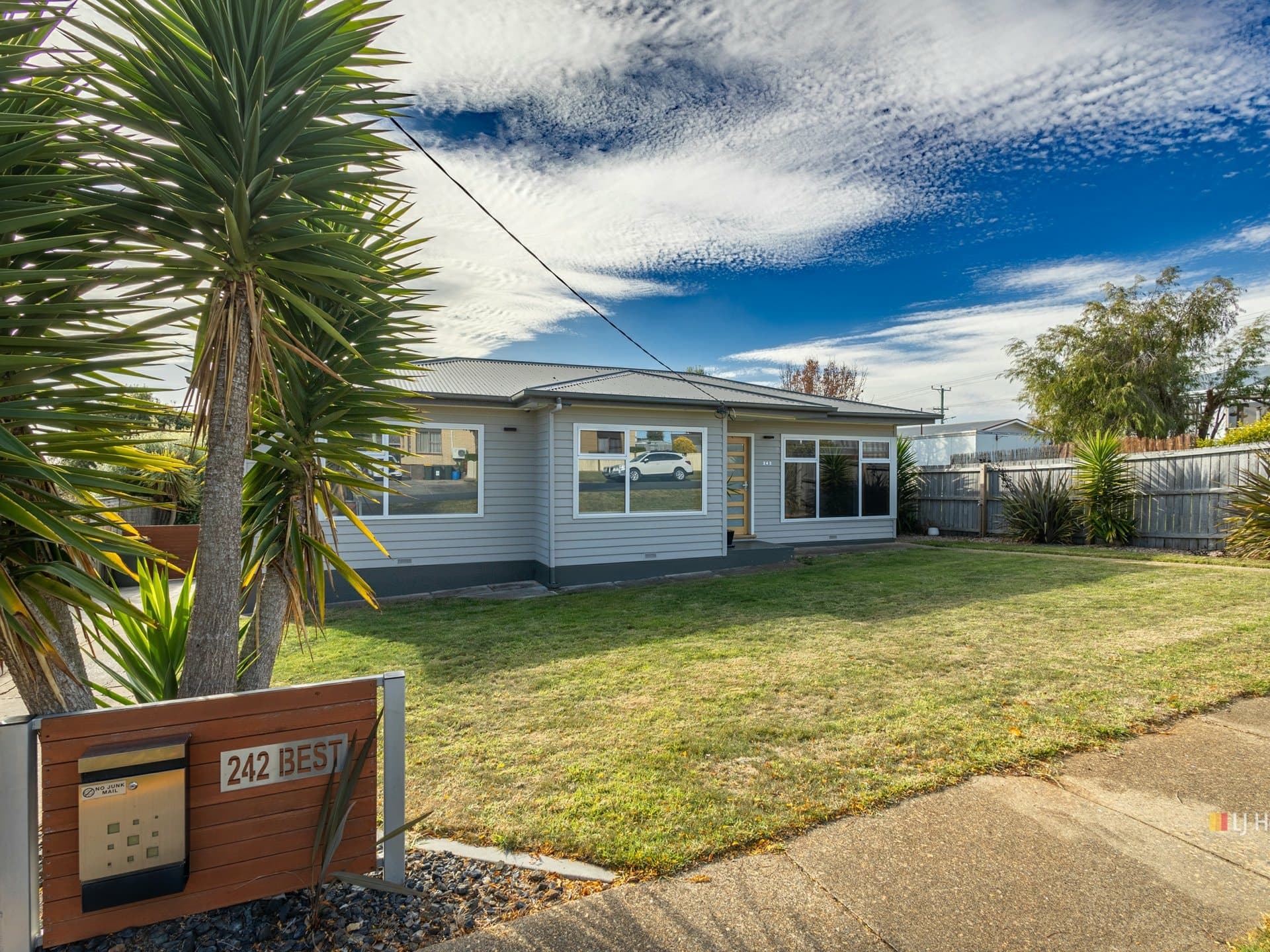 242 Best Street Devonport TAS, Devonport - Thumbnail 2