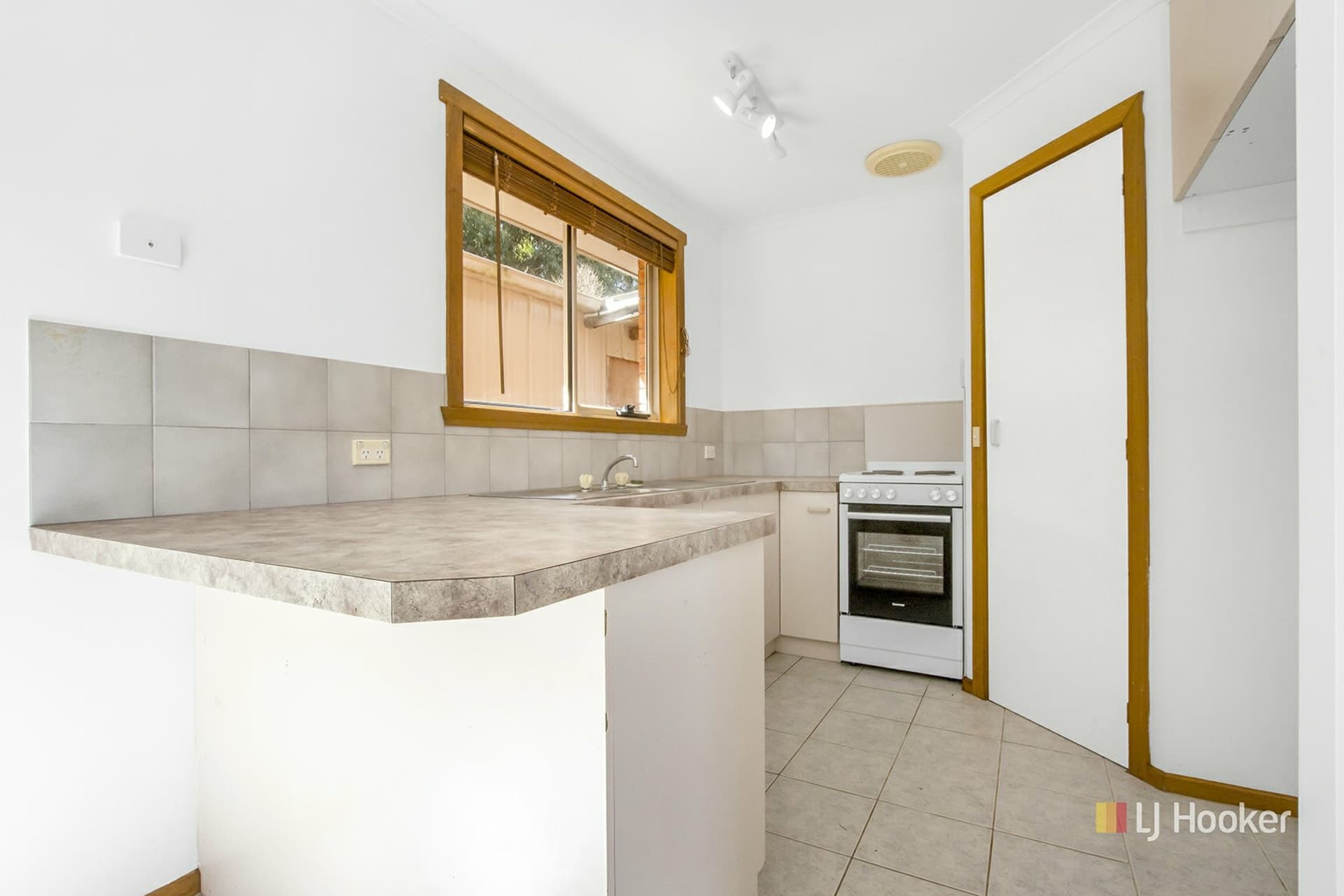 16 Georgiana Street Devonport TAS, Devonport - Thumbnail 3