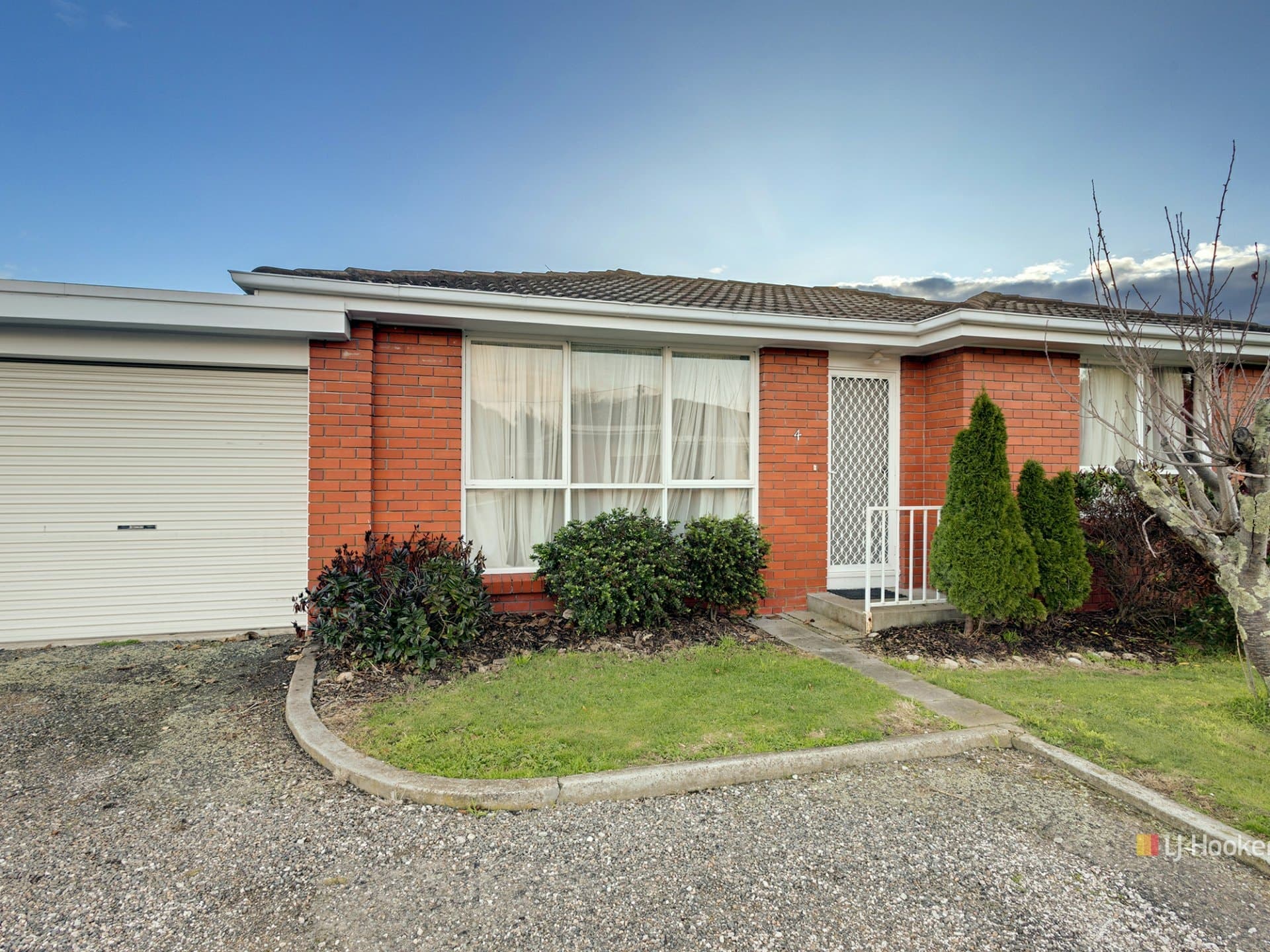 Unit 4/1-3 Walpole Place, Devonport, Devonport - Image 1