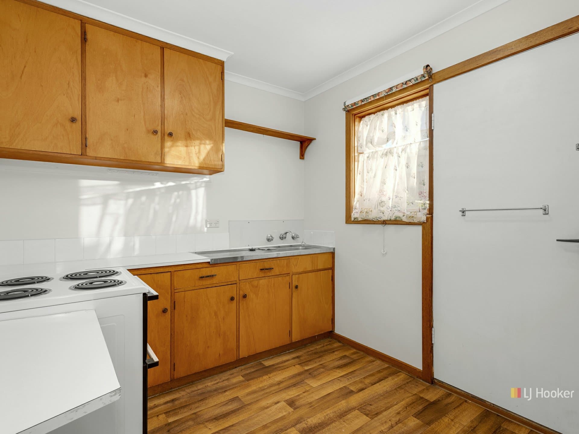 Unit 4/1-3 Walpole Place, Devonport, Devonport - Thumbnail 2