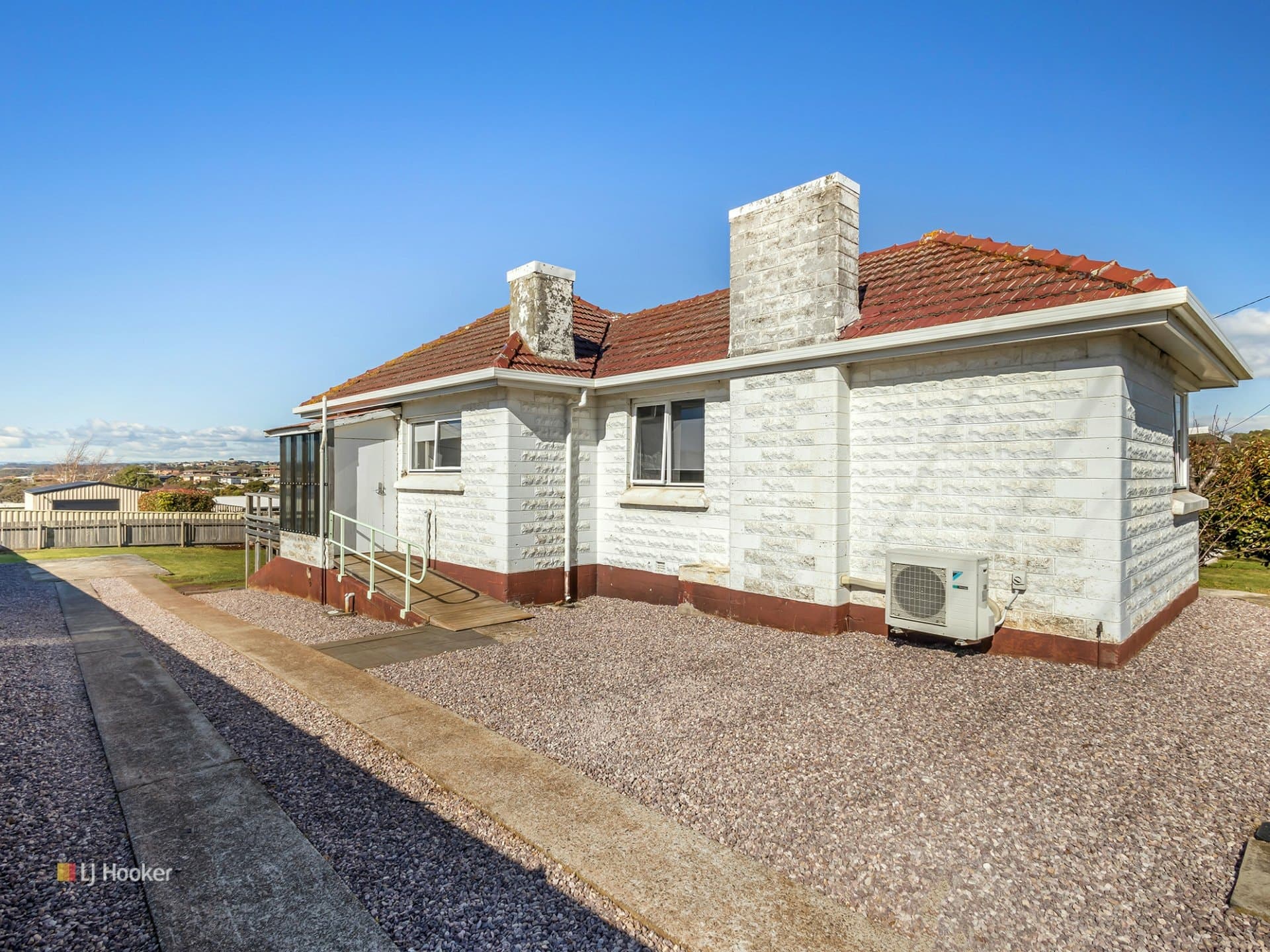 53 Middle Road Devonport TAS, Devonport - Thumbnail 2