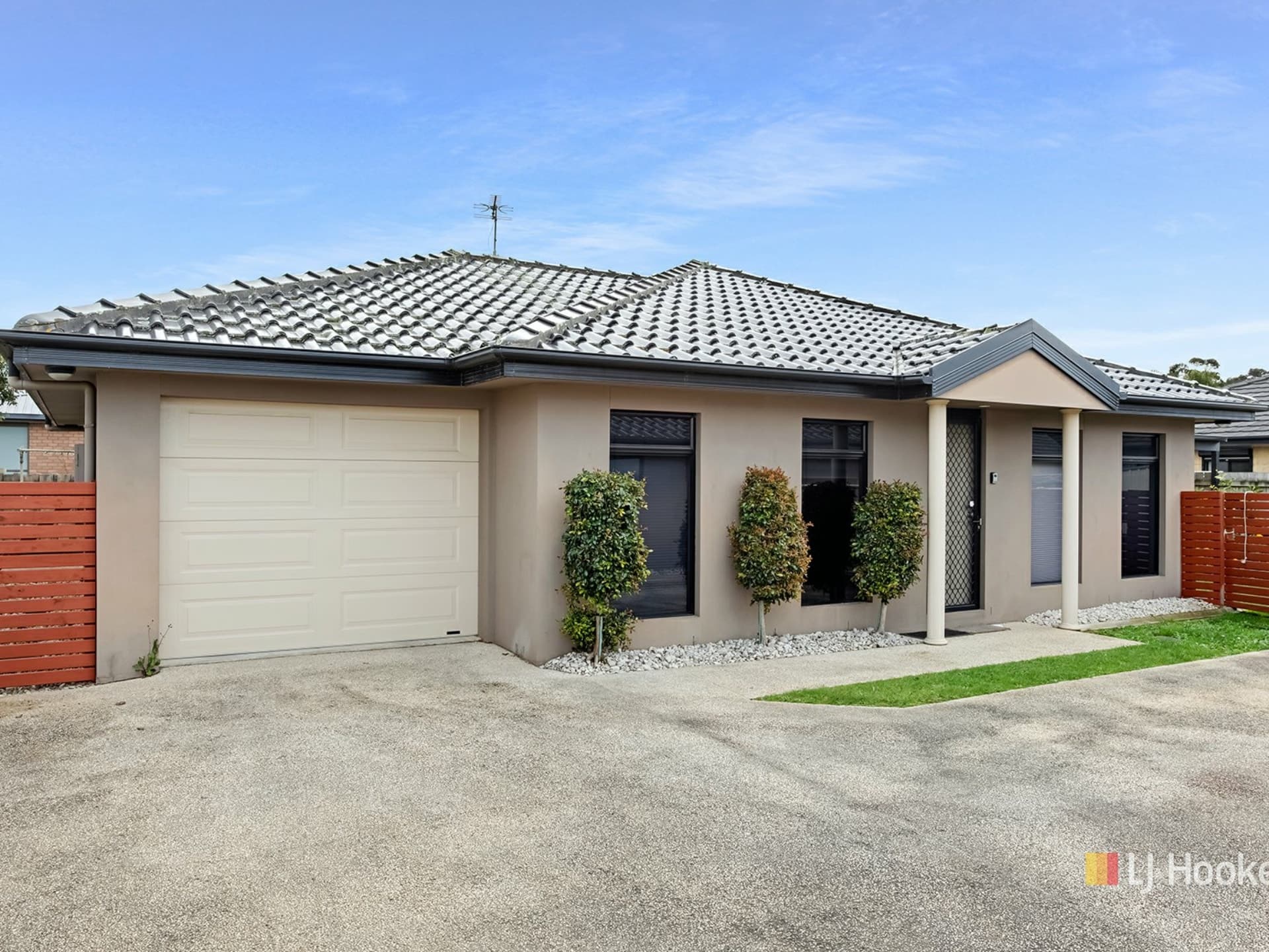 2/90 Lovett Street Devonport TAS, Devonport - Thumbnail 2