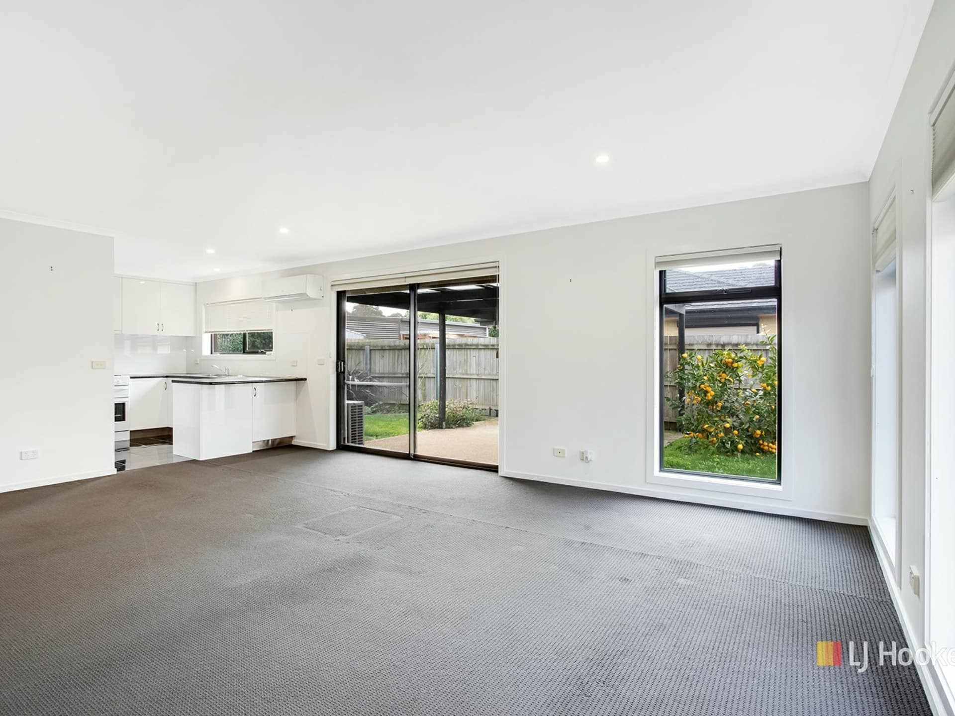 2/90 Lovett Street Devonport TAS, Devonport - Thumbnail 4