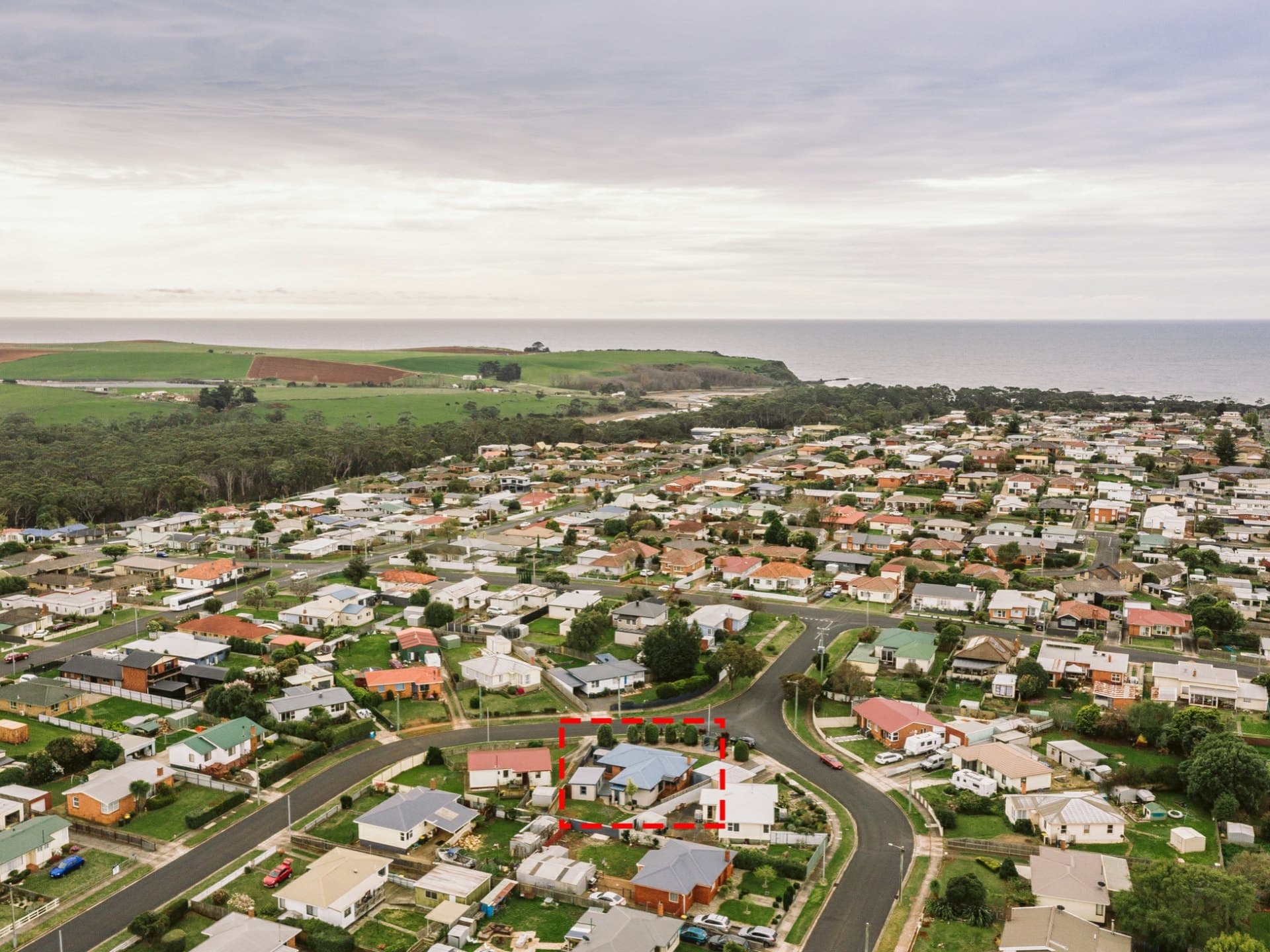 16 Raymond Avenue Devonport TAS, Devonport - Image 1