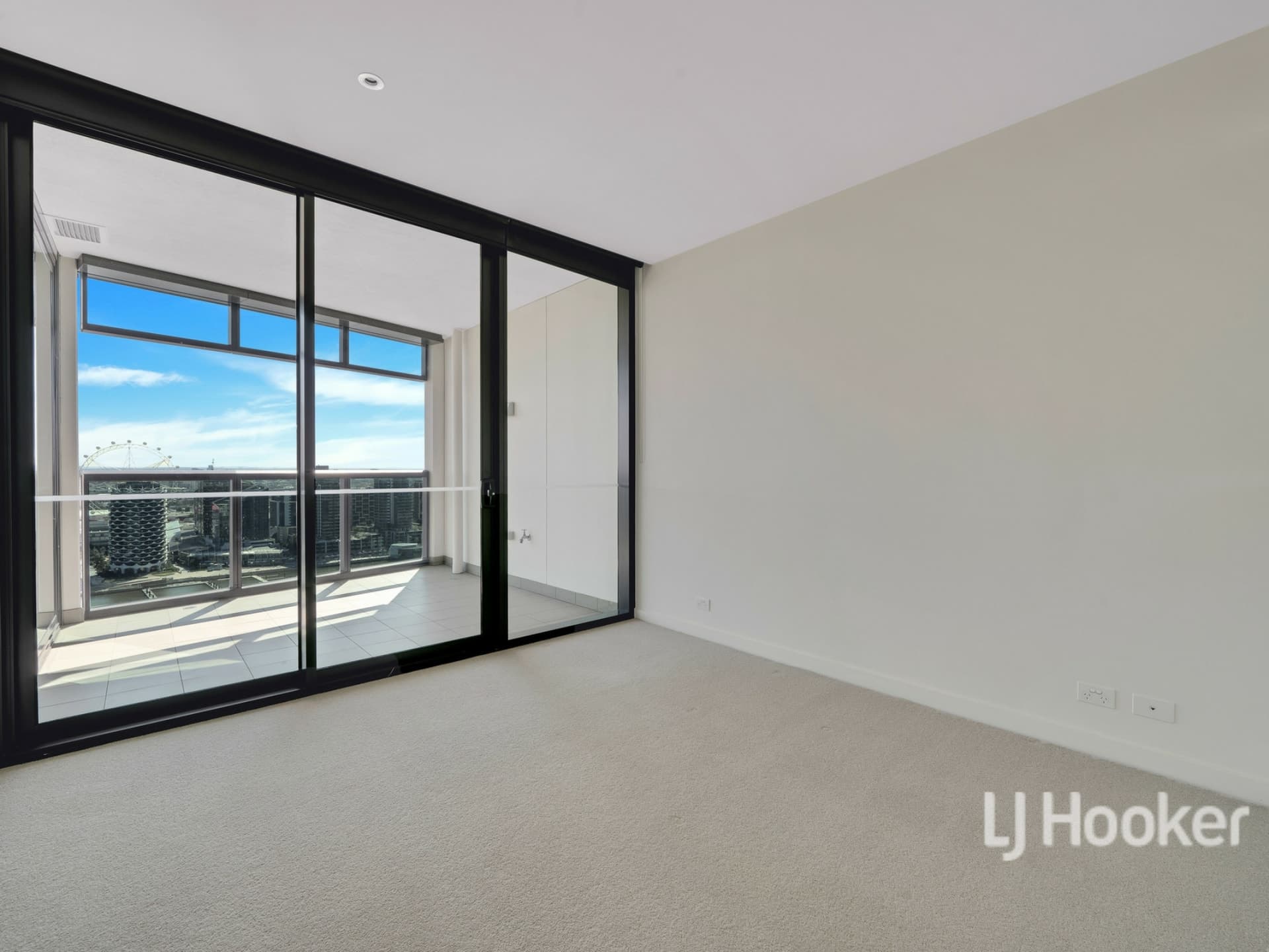 2404/9 Waterside Place Docklands VIC, Docklands - Thumbnail 6