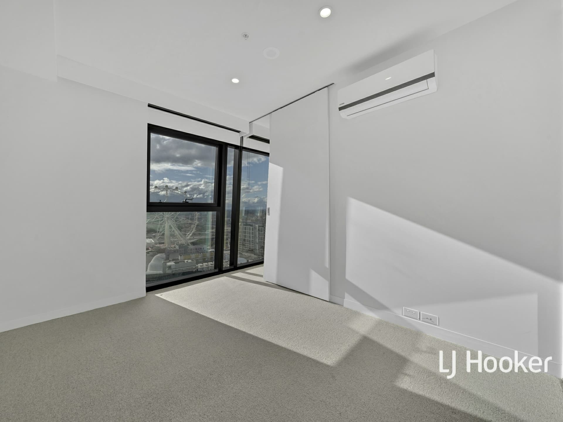 2405/8 Pearl River Road Docklands VIC, Docklands - Thumbnail 8