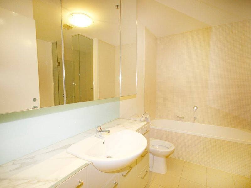 306/30 Rakaia Way Docklands VIC, Docklands - Thumbnail 3