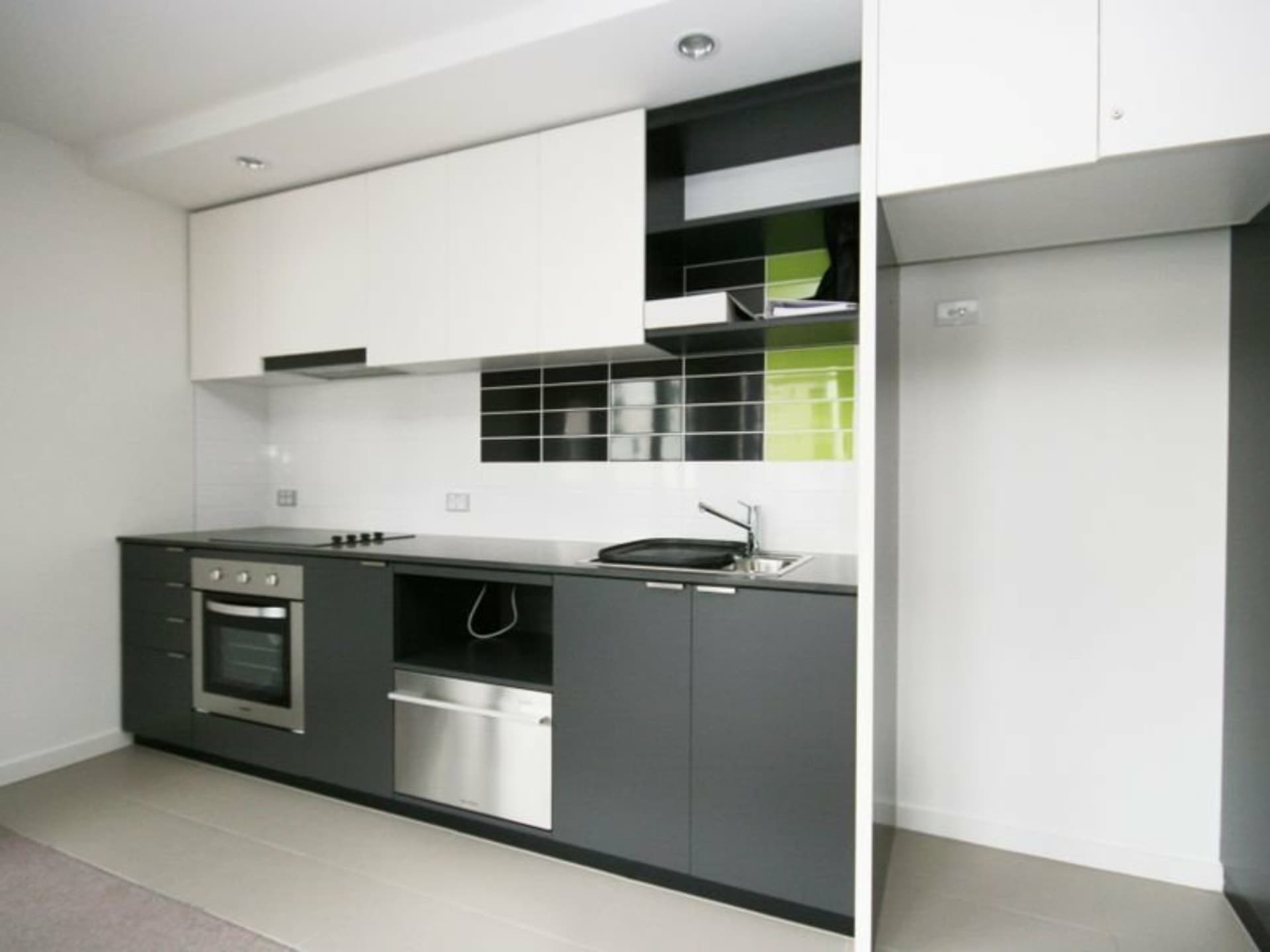 206/815 Bourke Street Docklands VIC, Docklands - Thumbnail 4