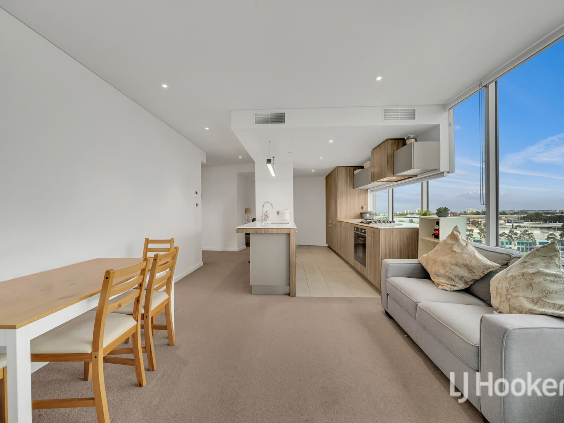 1101/81 South Wharf Drive Docklands VIC, Docklands - Thumbnail 3