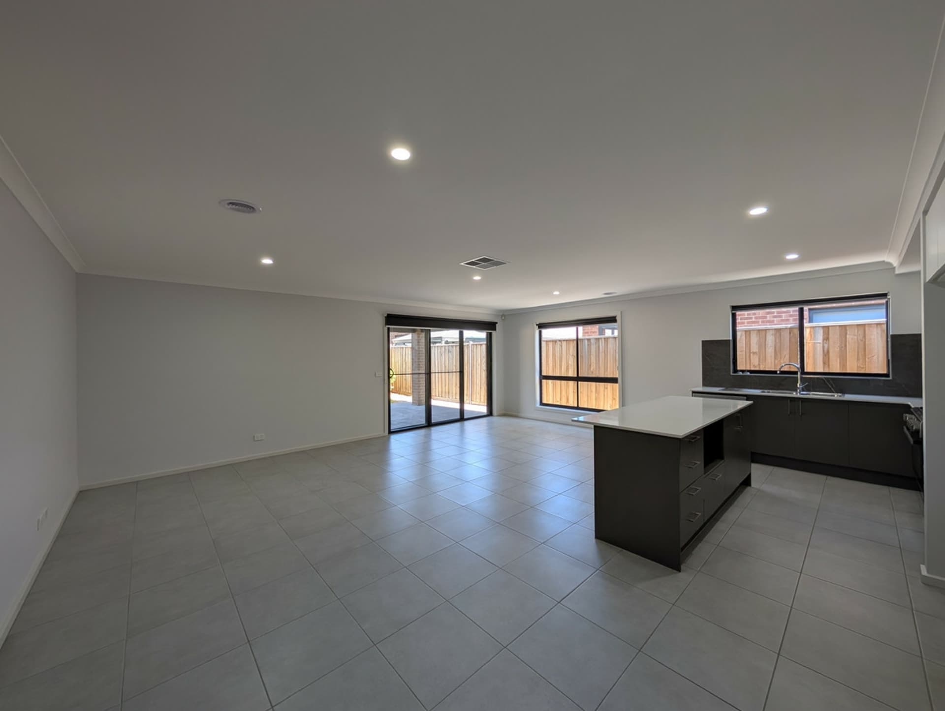 14 Rochford Drive Donnybrook VIC, Donnybrook - Thumbnail 3
