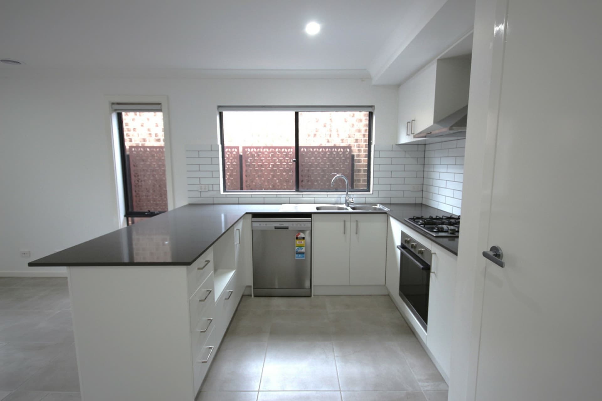 6 Wattle Street Donnybrook VIC, Donnybrook - Thumbnail 4