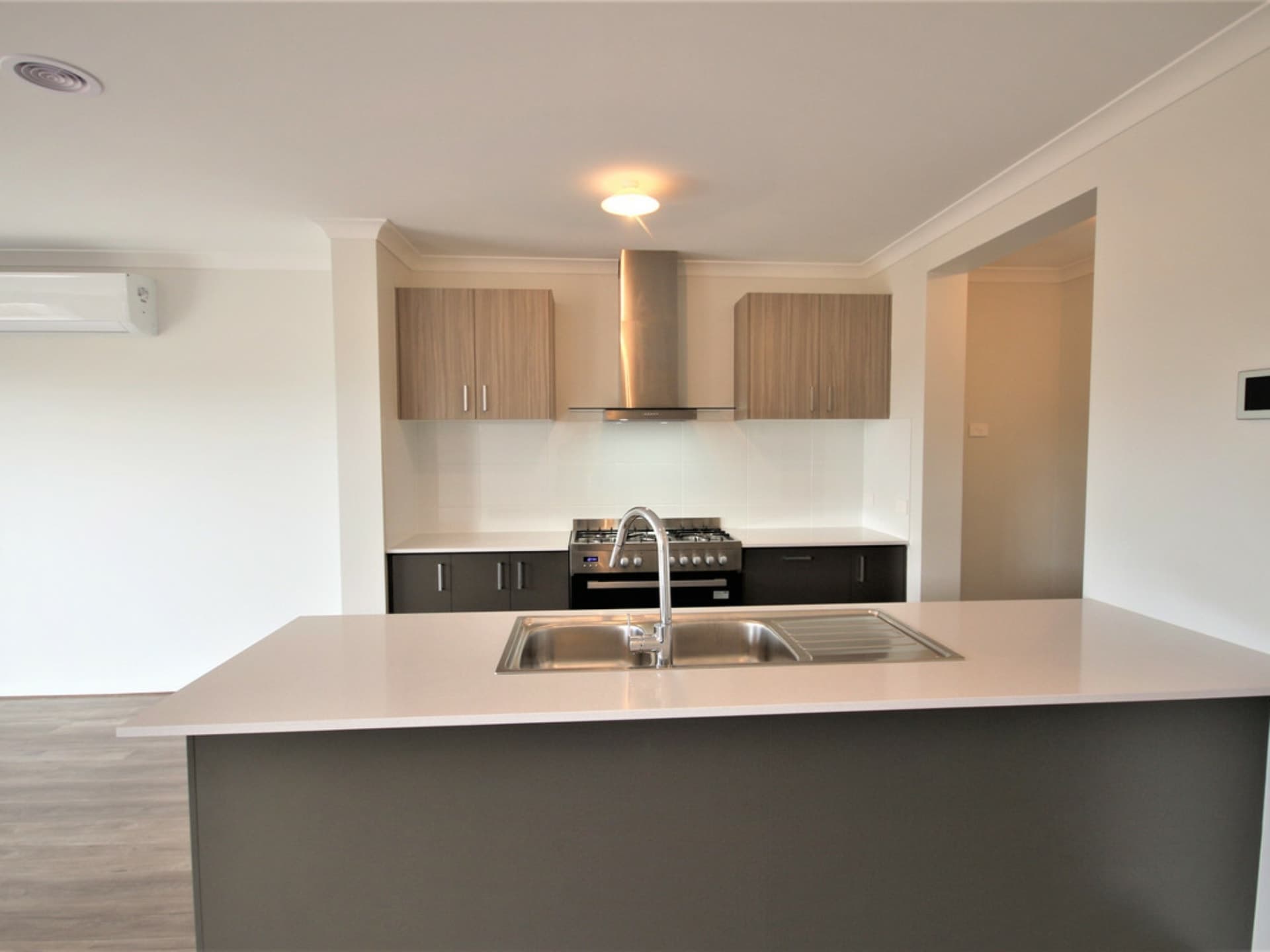 21 Rochford Drive Donnybrook VIC, Donnybrook - Thumbnail 3