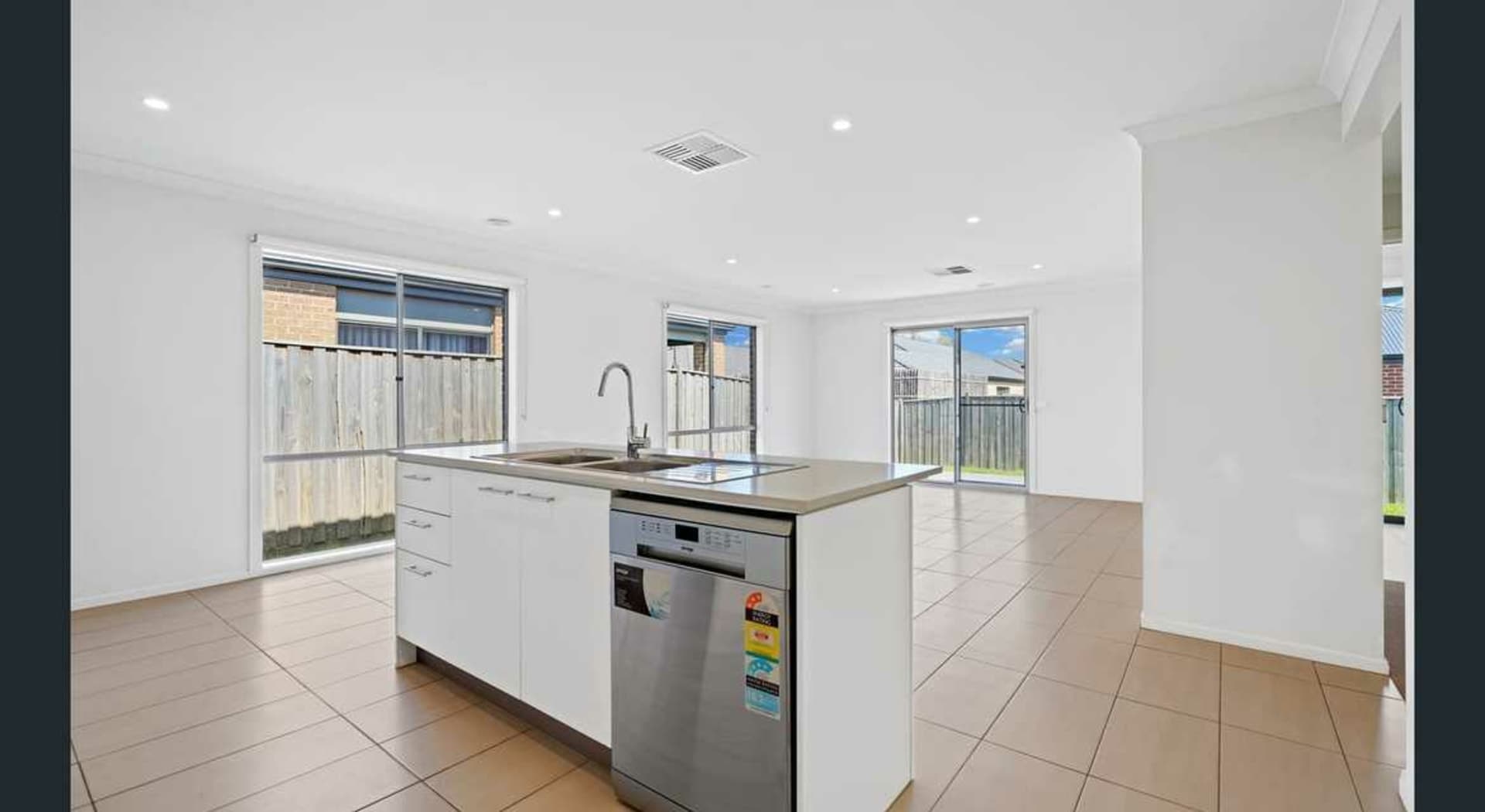 98 Wallaroo Way Doreen VIC, Doreen - Thumbnail 5