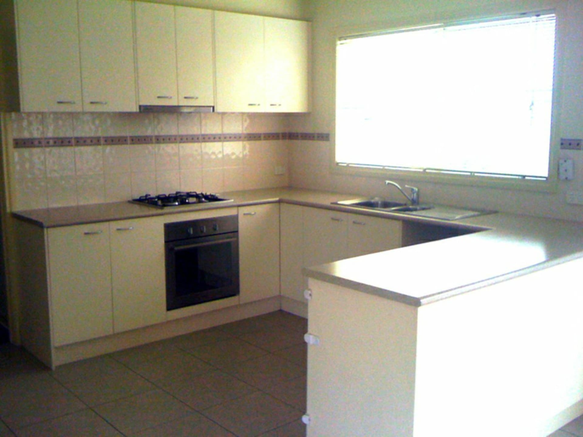 2/6 Waratah Street Doveton VIC, Doveton - Thumbnail 3