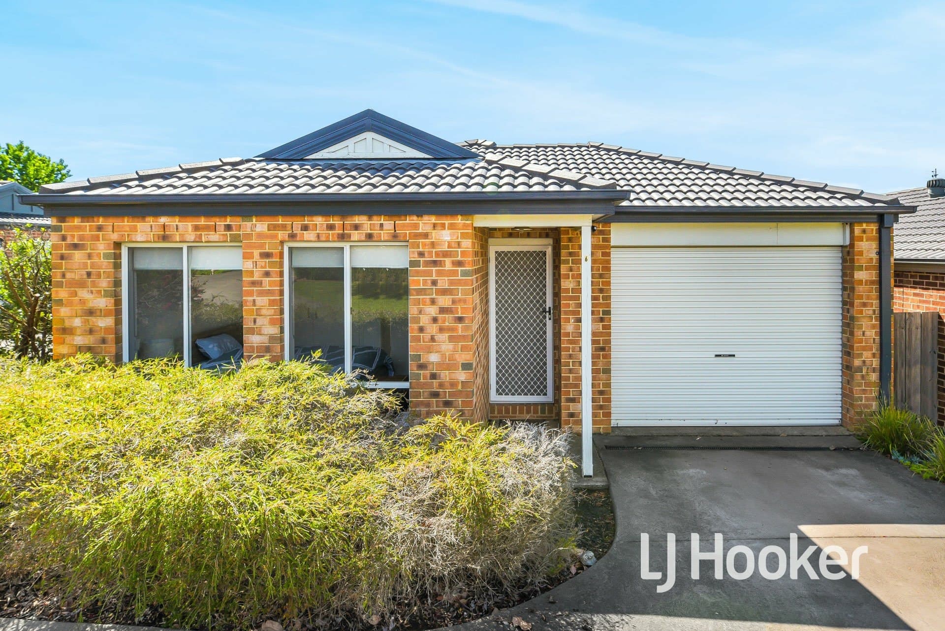 6 Telford Circuit Drouin VIC, Drouin - Thumbnail 2