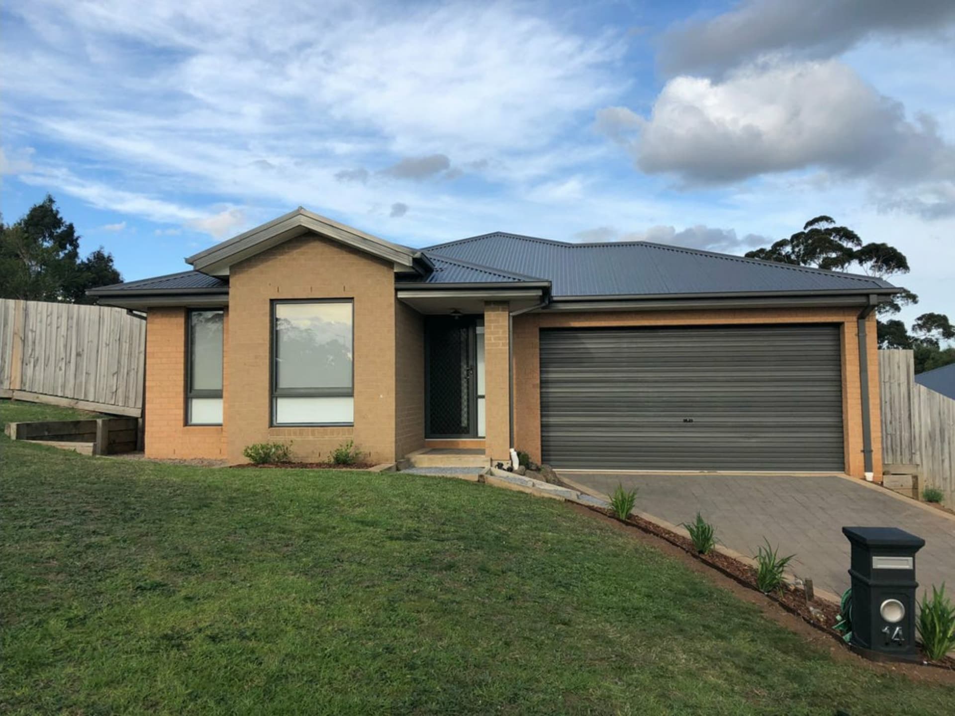 14 Rowan Walk Drouin VIC, Drouin - Thumbnail 2