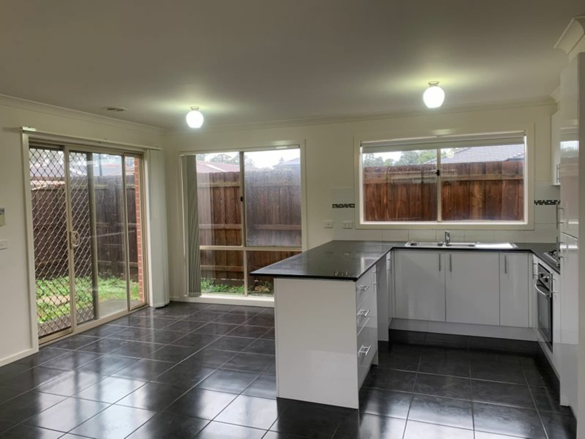 13 Shakespeare Court Drouin VIC, Drouin - Thumbnail 3