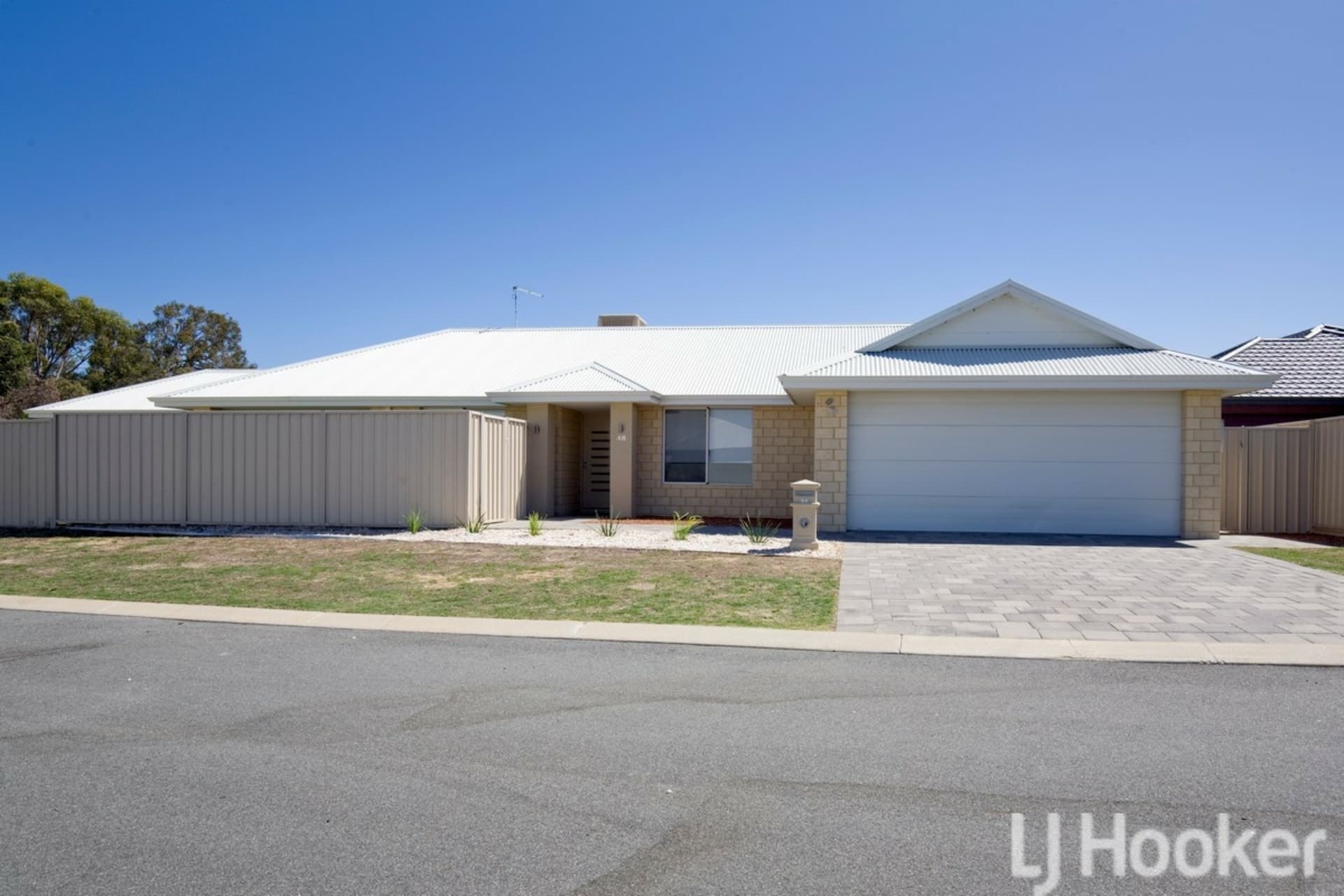 48 Hermitage Street Dudley Park WA, Dudley Park - Image 1