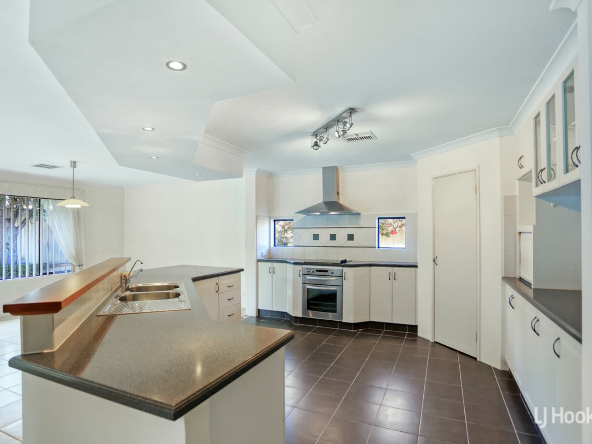 11 Premier Street Dudley Park WA, Dudley Park - Thumbnail 3