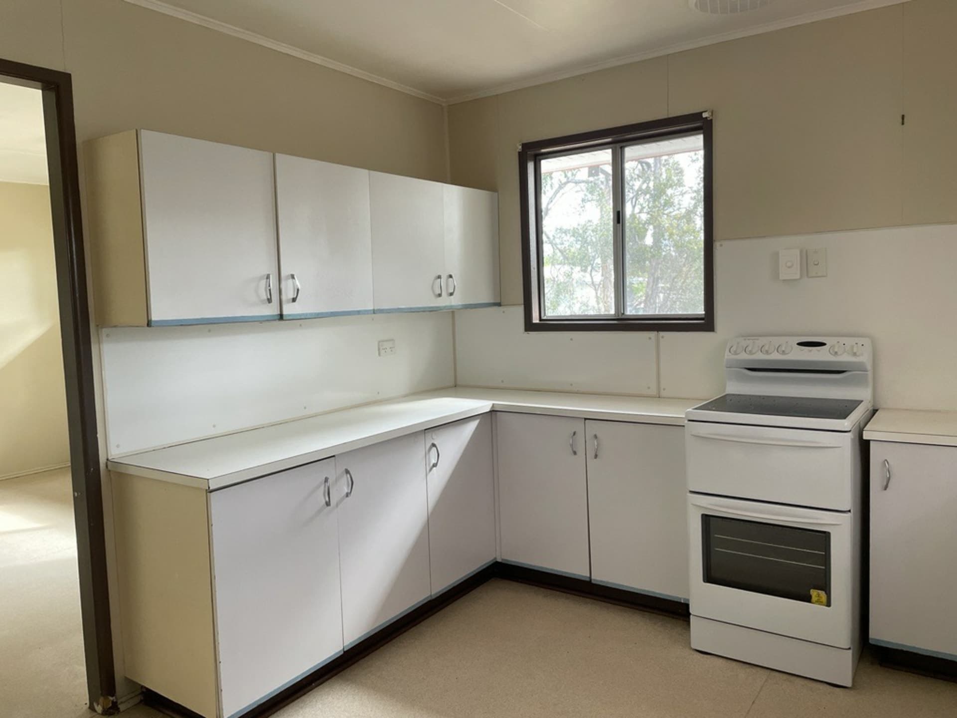 24 Winterer Crescent Dysart QLD, Dysart - Thumbnail 3