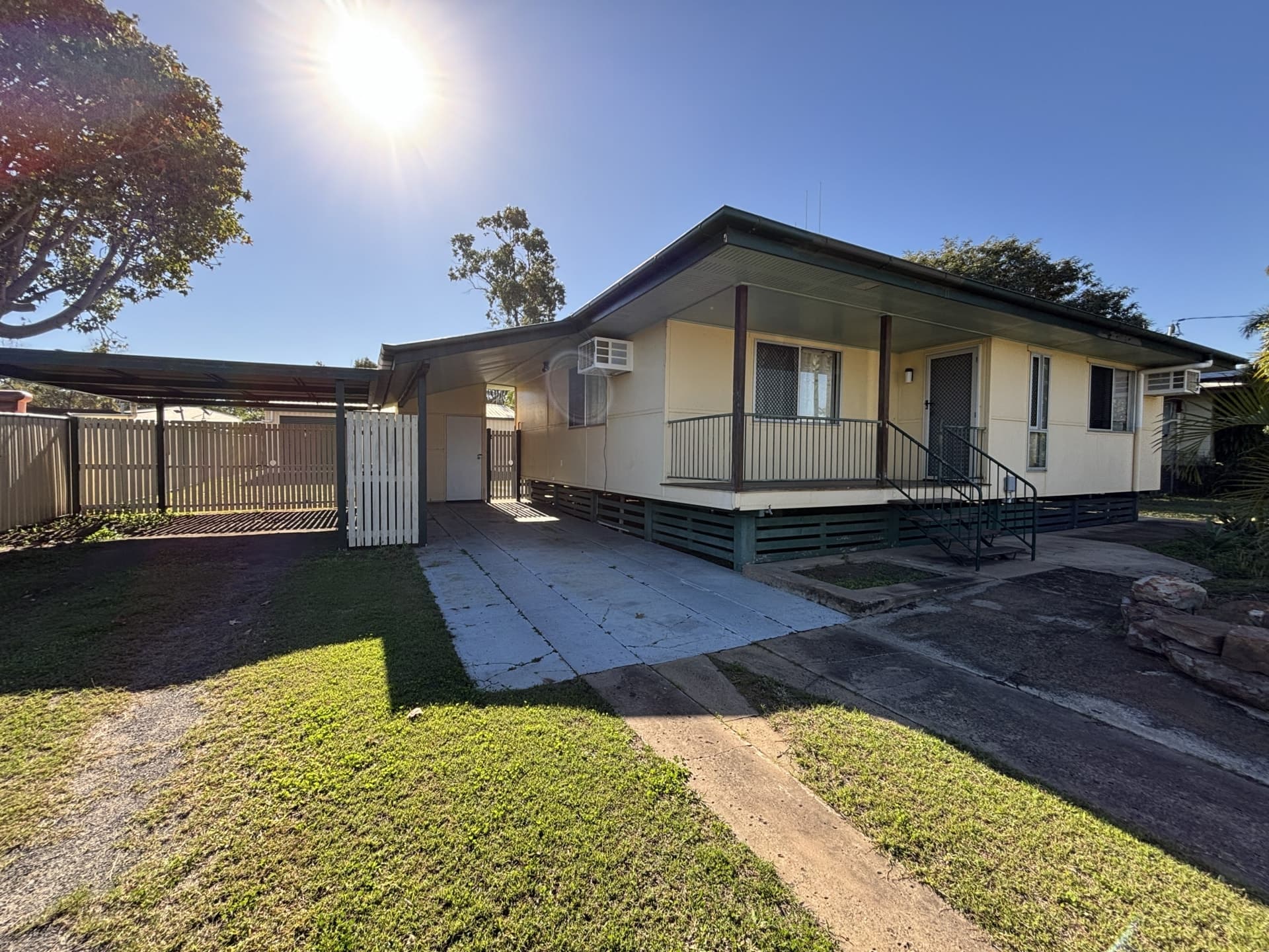 24 Beardmore Crescent Dysart QLD, Dysart - Thumbnail 2